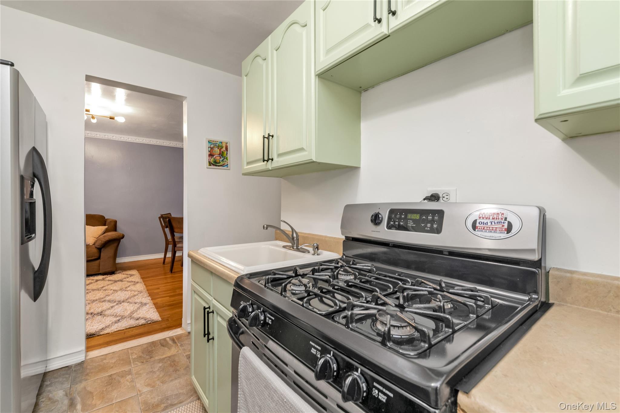 13111 Kew Gardens Road # 2F, Kew Gardens, NY 11418