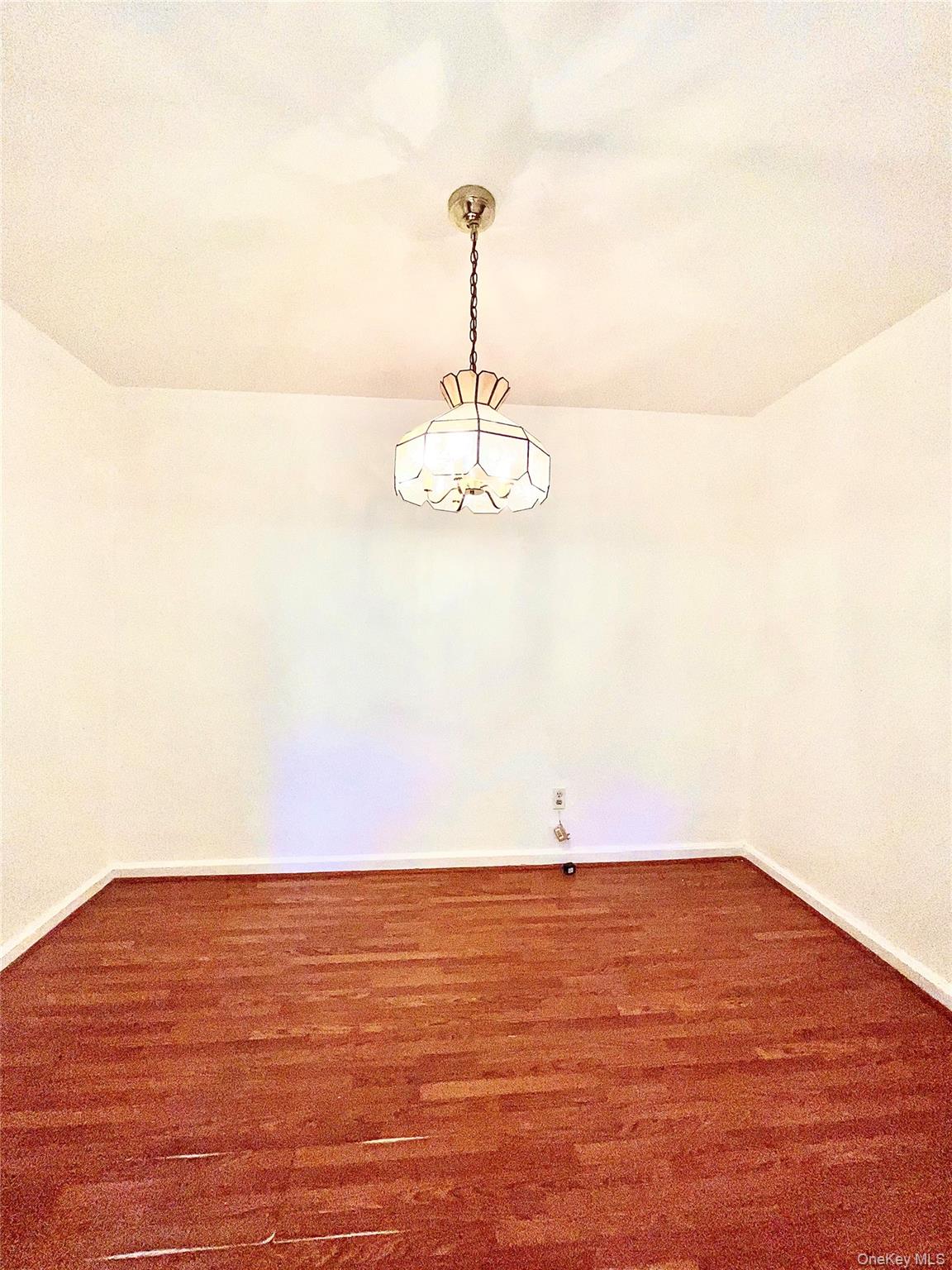 5 Oakdale Manor # B18, Suffern, NY 10901