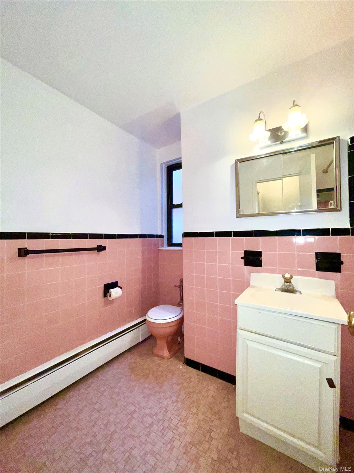 5 Oakdale Manor # B18, Suffern, NY 10901