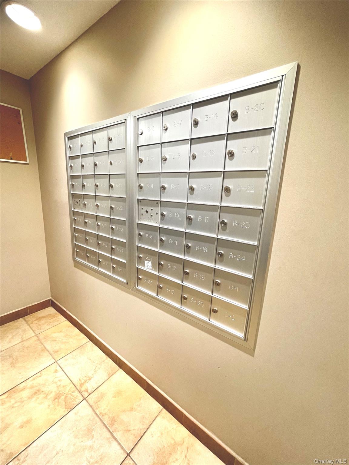 5 Oakdale Manor # B18, Suffern, NY 10901