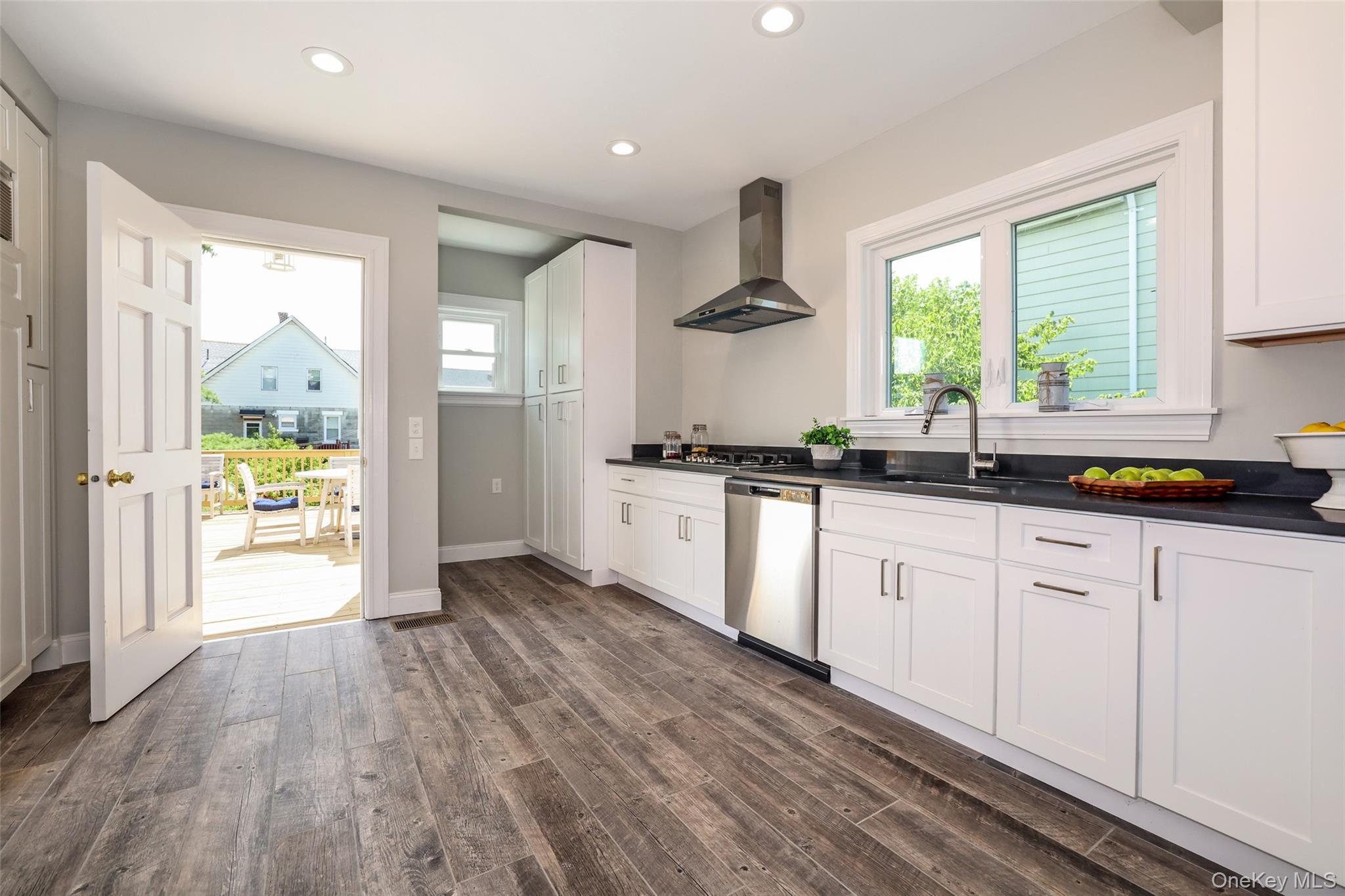 28 Summer Street, Port Chester, NY 10573