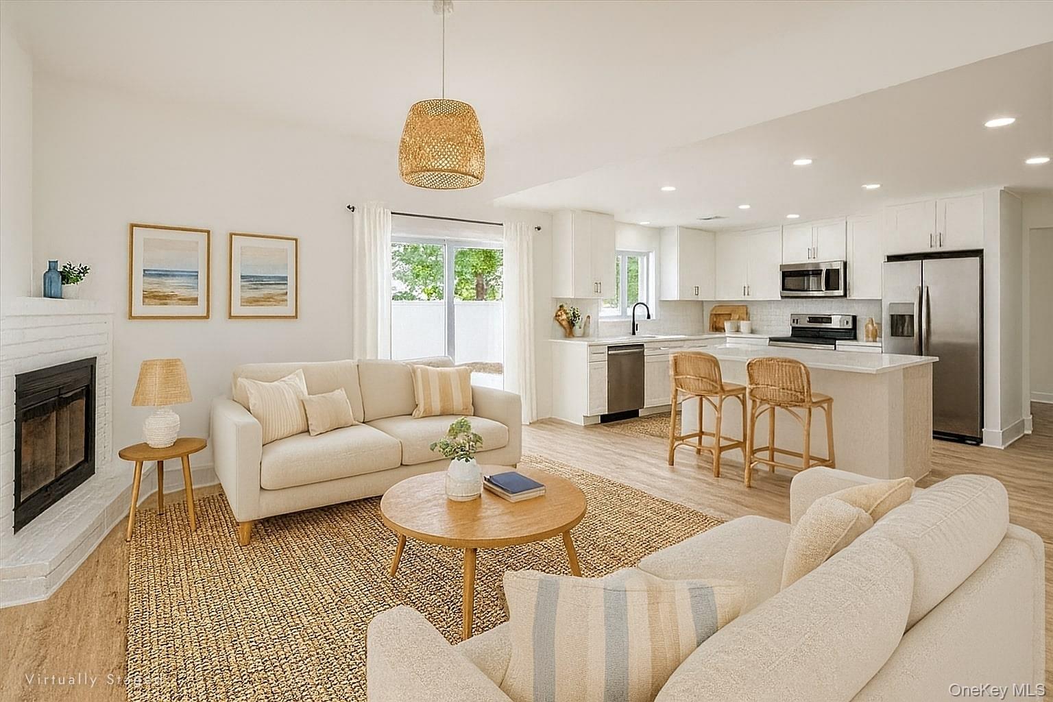 2 Ravenwood Drive, Kings Park, NY 11754