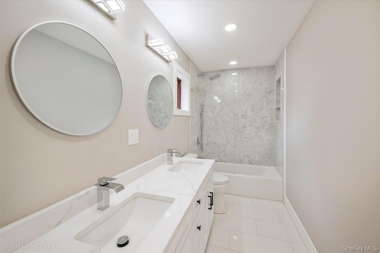 2 Ravenwood Drive, Kings Park, NY 11754