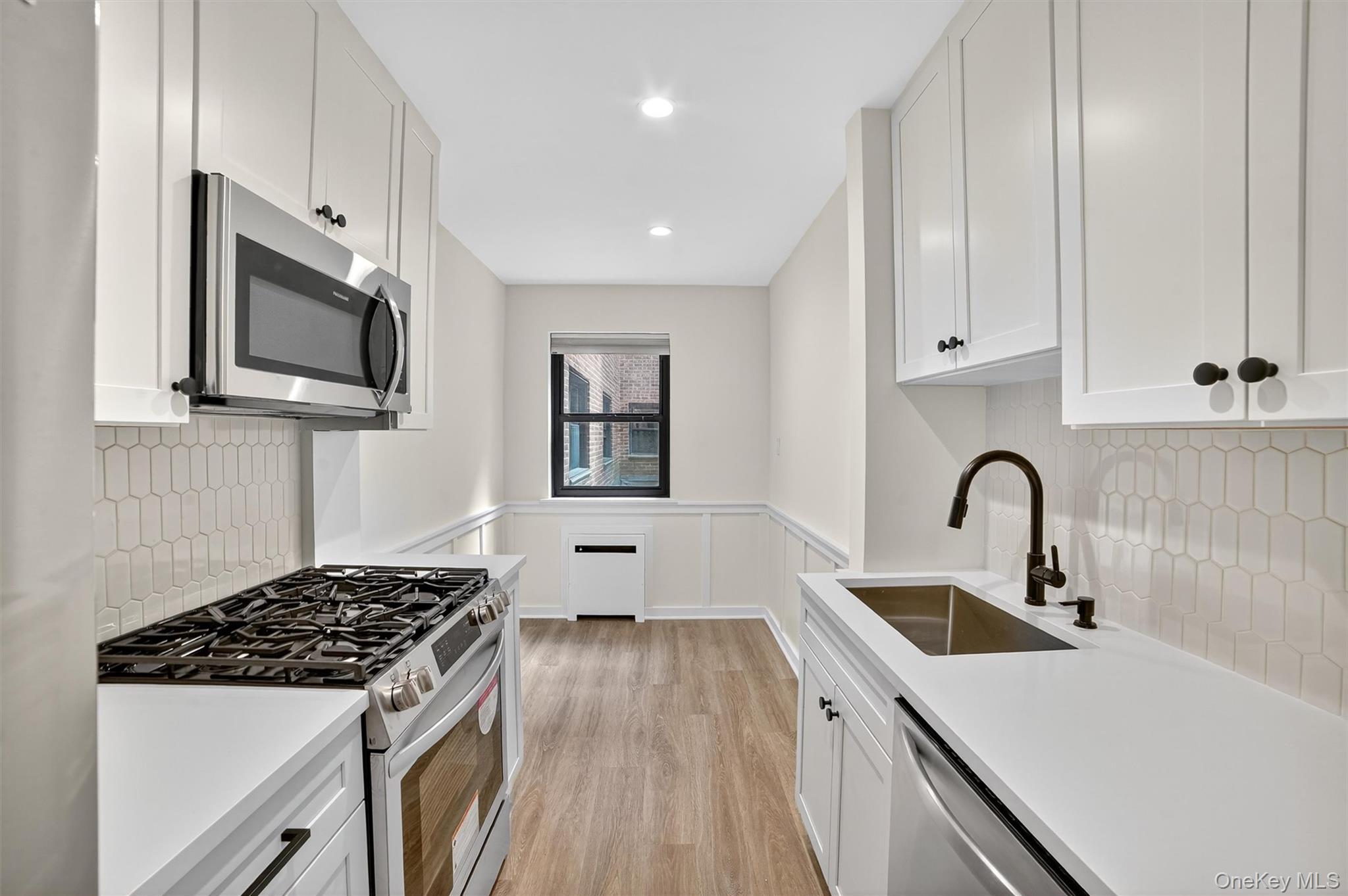 51 White Oak Street # 2E, New Rochelle, NY 10801