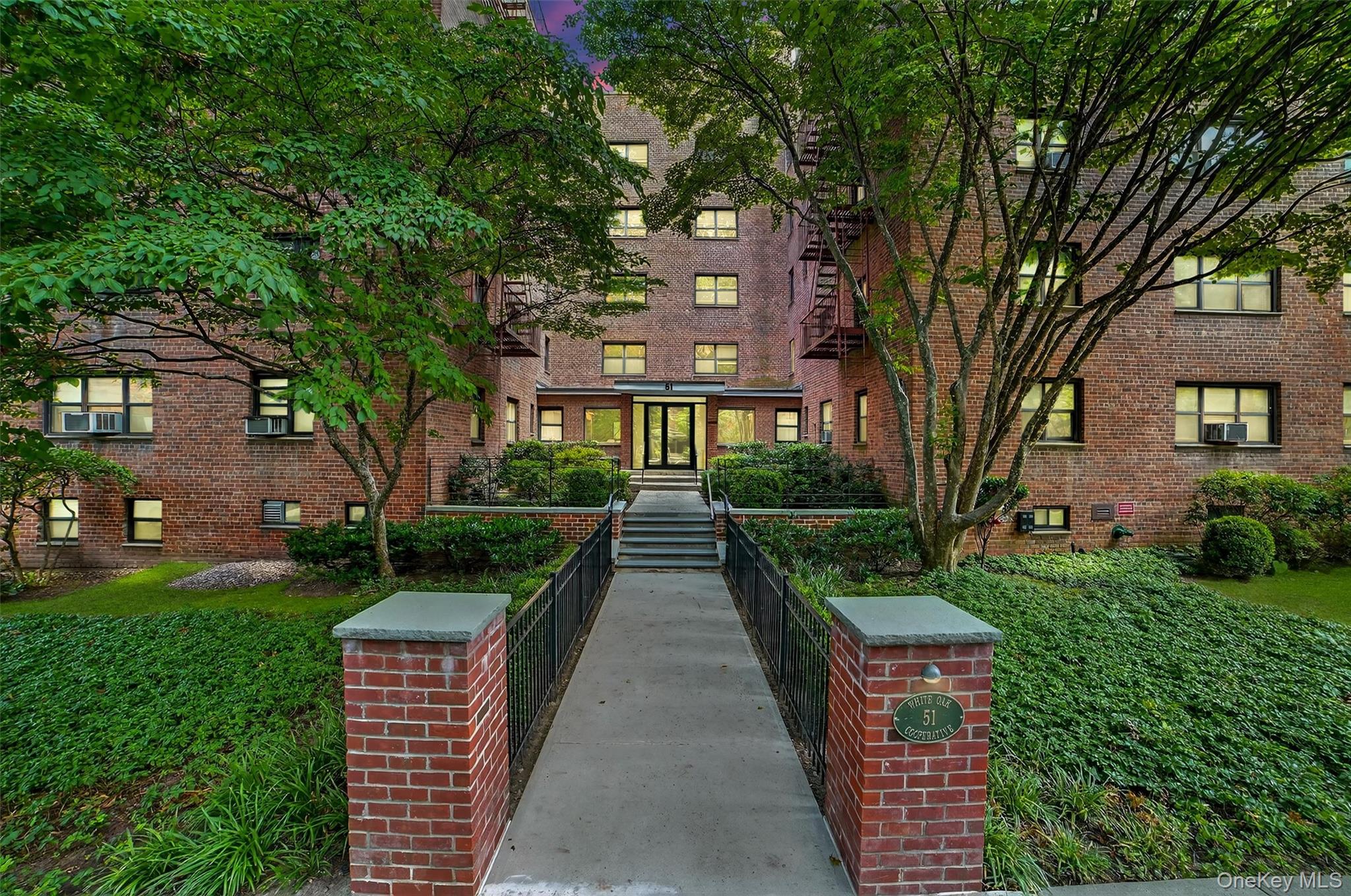 51 White Oak Street # 2E, New Rochelle, NY 10801