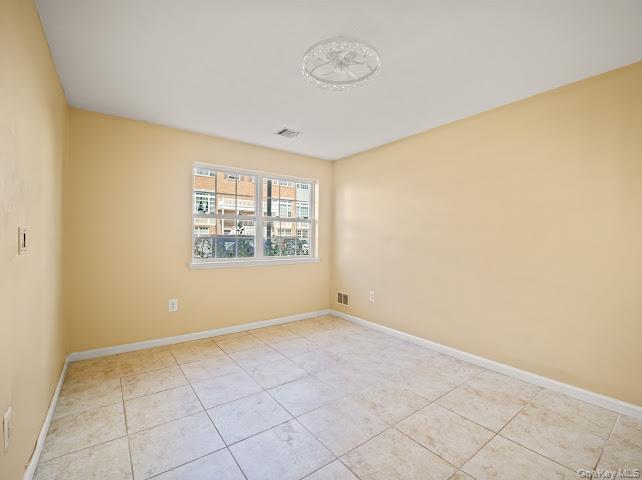 109 Heron Ln Lane # 447, Bronx, NY 10473