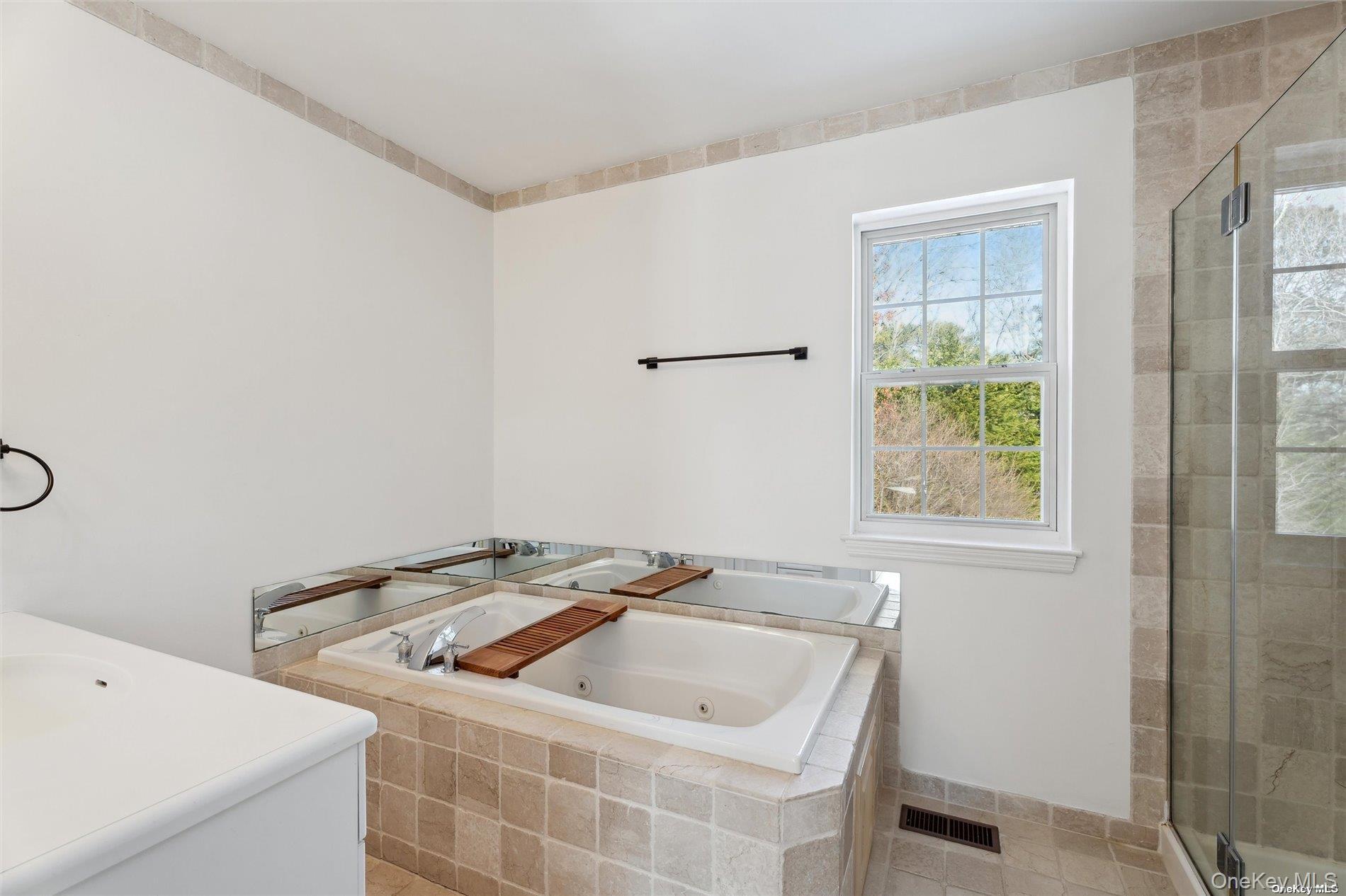 39 Hollow Lane, Westhampton, NY 11977