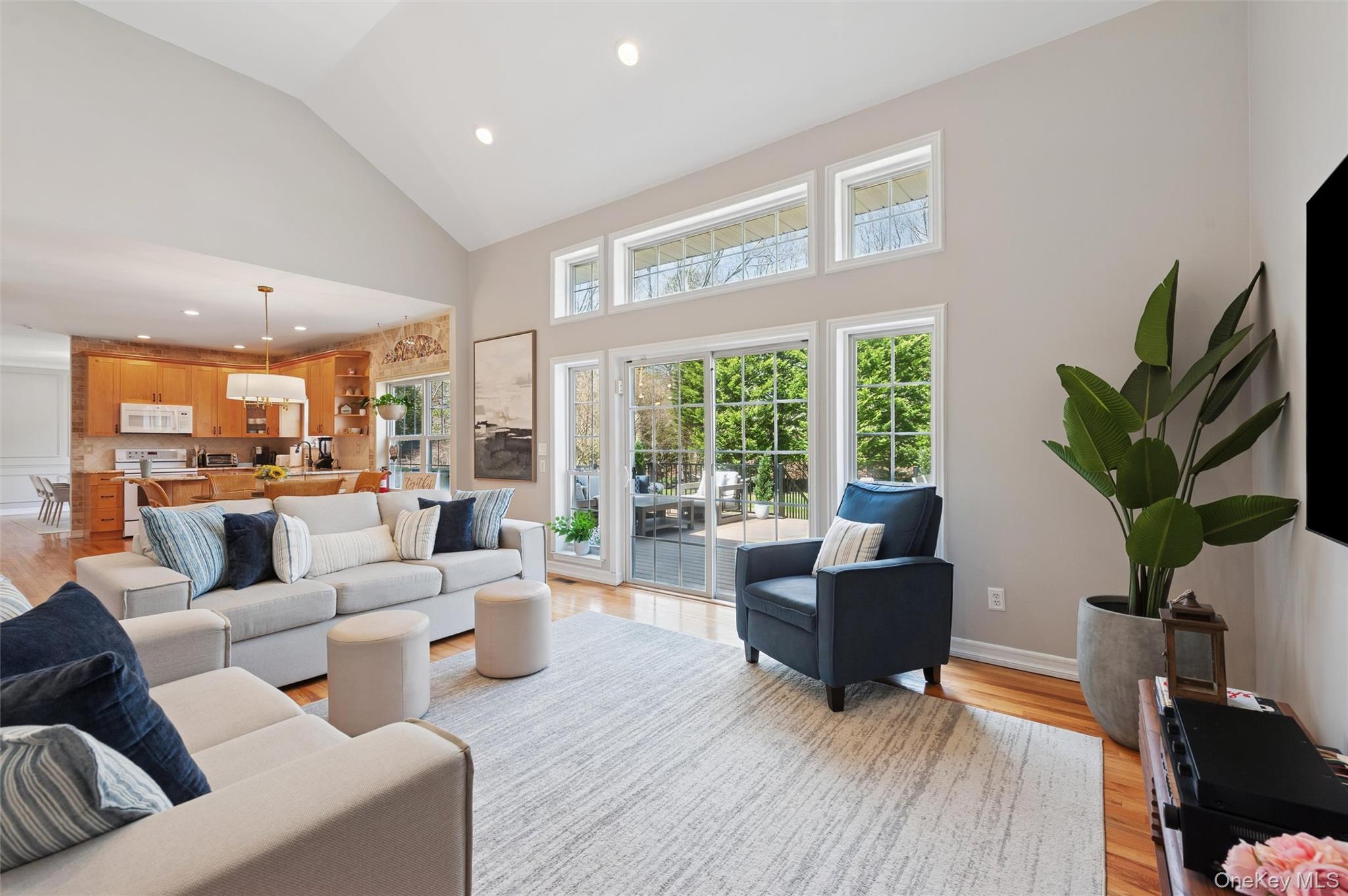 39 Hollow Lane, Westhampton, NY 11977