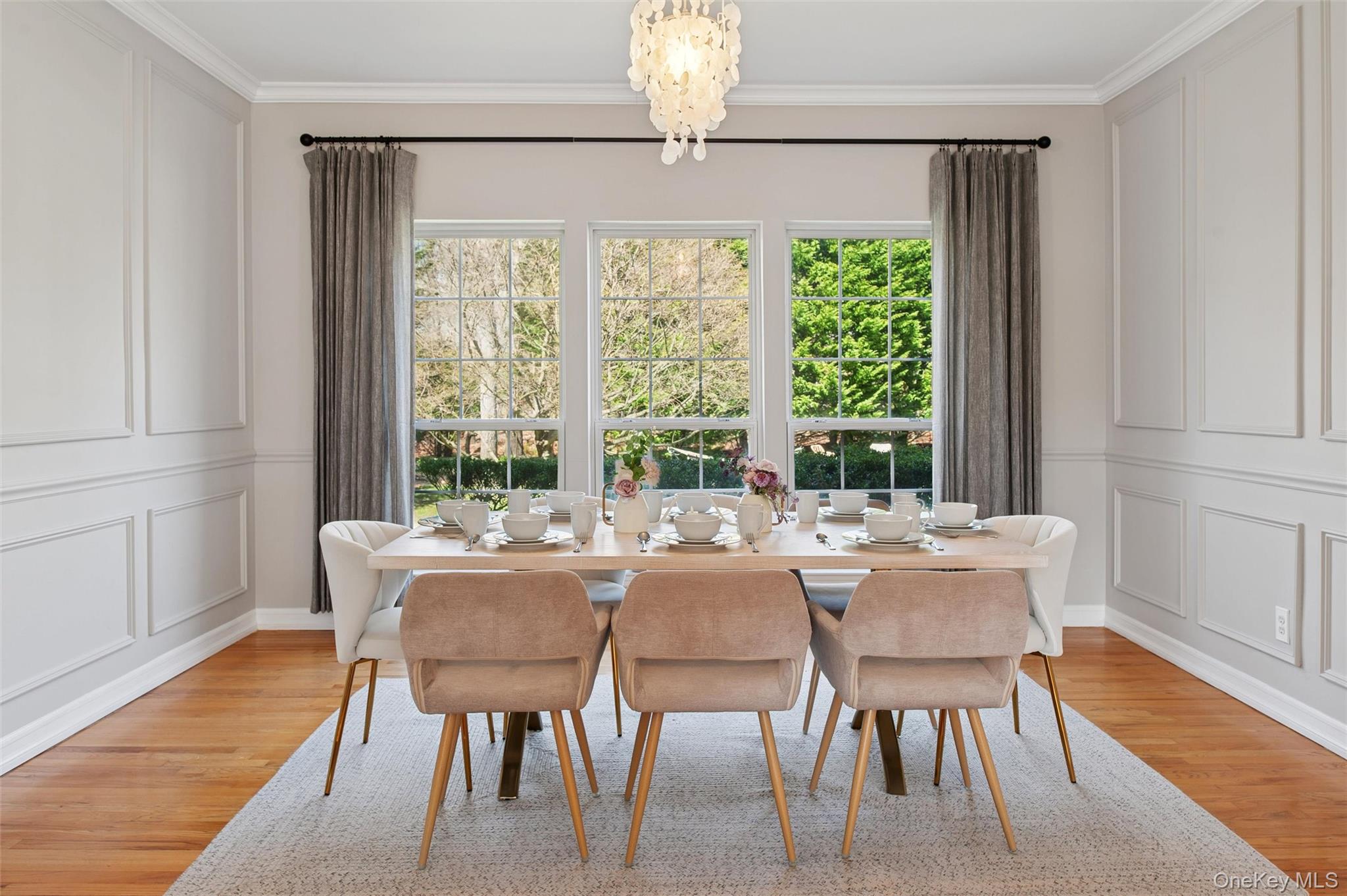 39 Hollow Lane, Westhampton, NY 11977