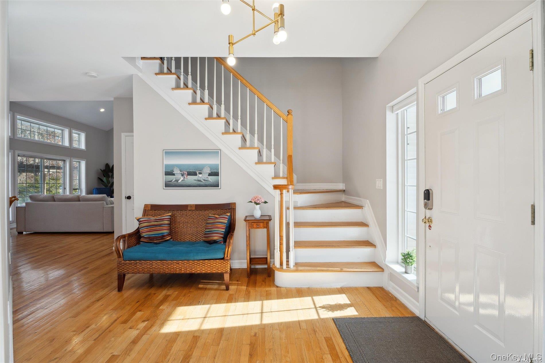 39 Hollow Lane, Westhampton, NY 11977