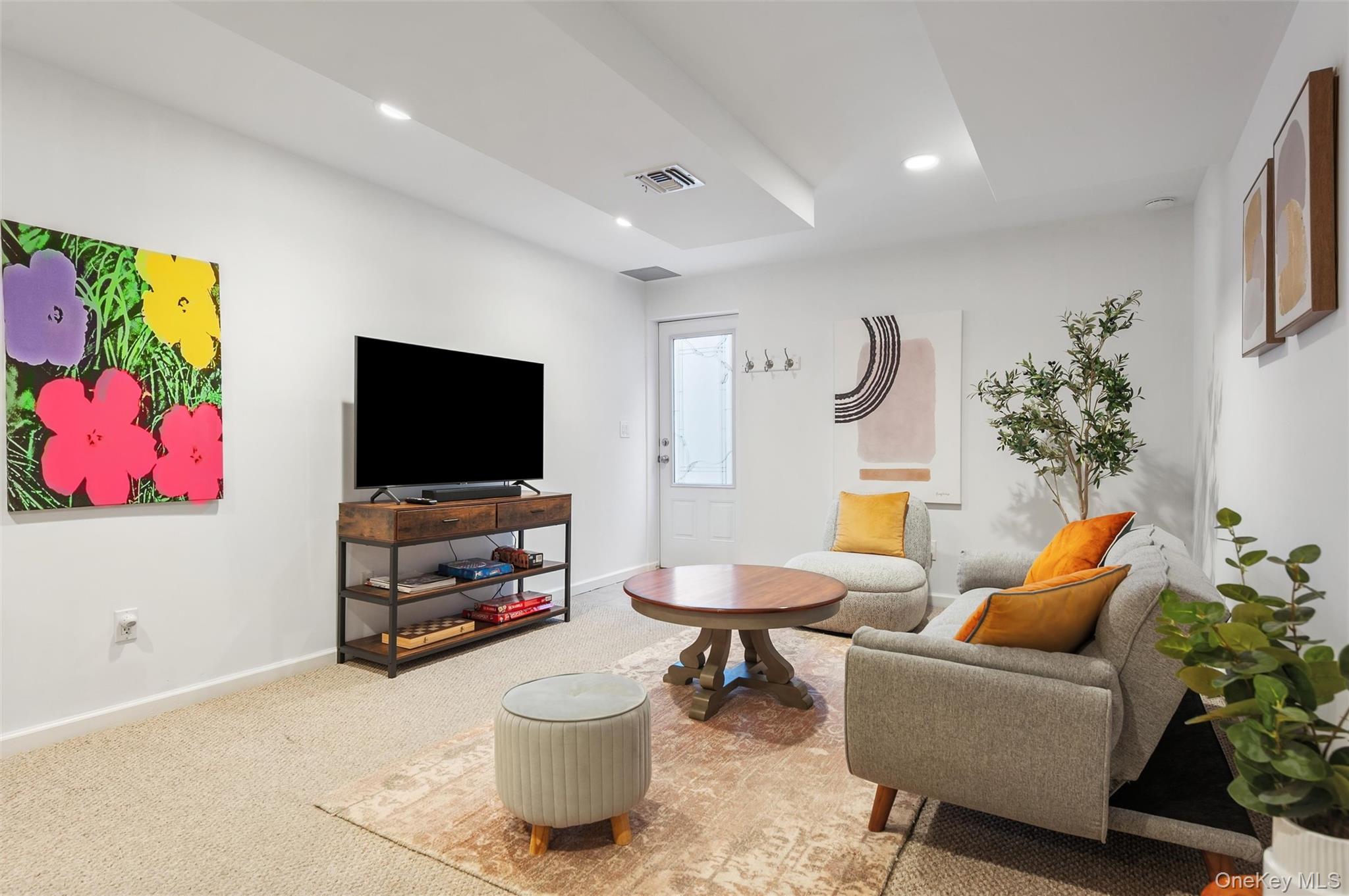 39 Hollow Lane, Westhampton, NY 11977