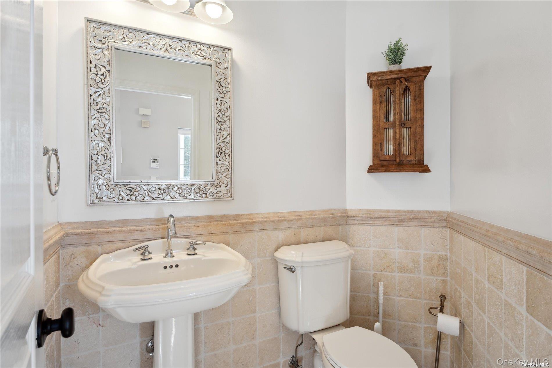 39 Hollow Lane, Westhampton, NY 11977