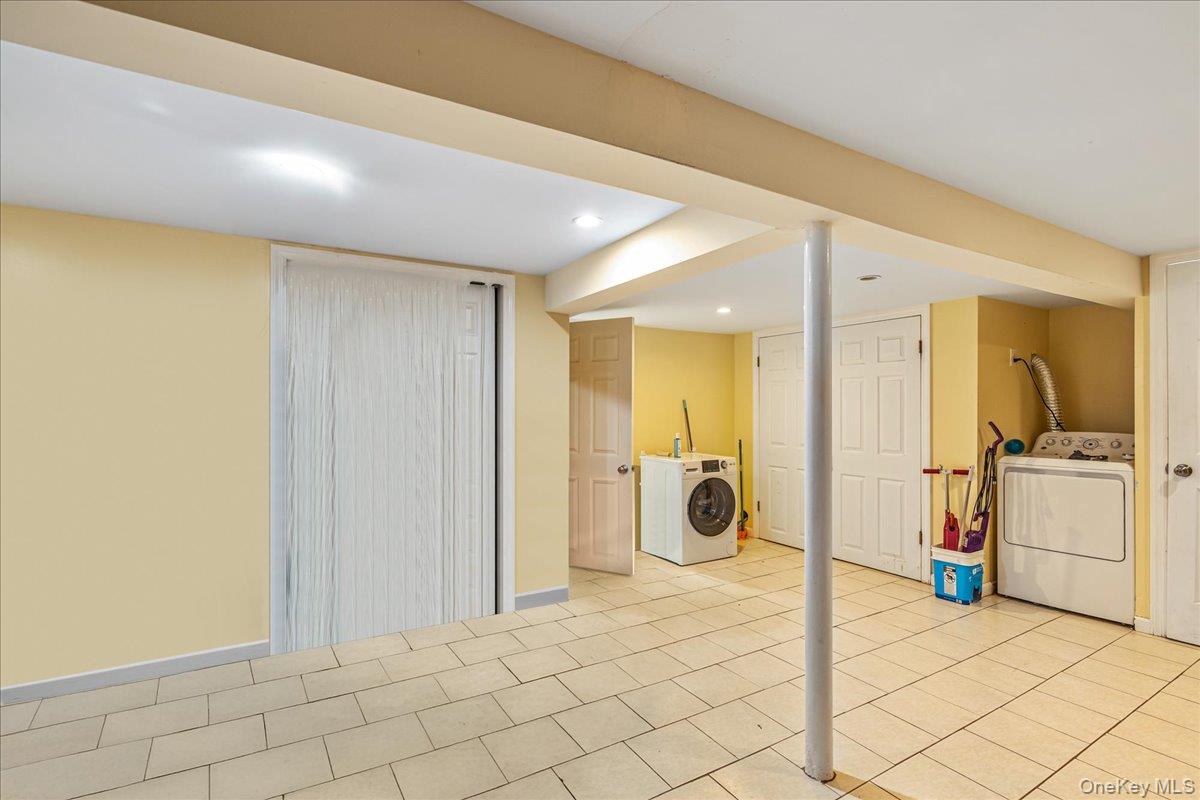 14426 229th Street, Springfield Gardens, NY 11413