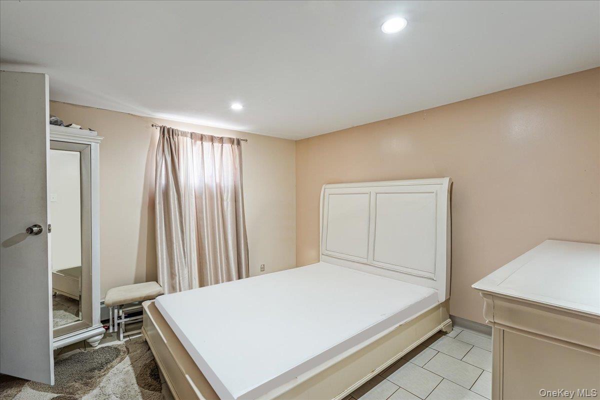 14426 229th Street, Springfield Gardens, NY 11413