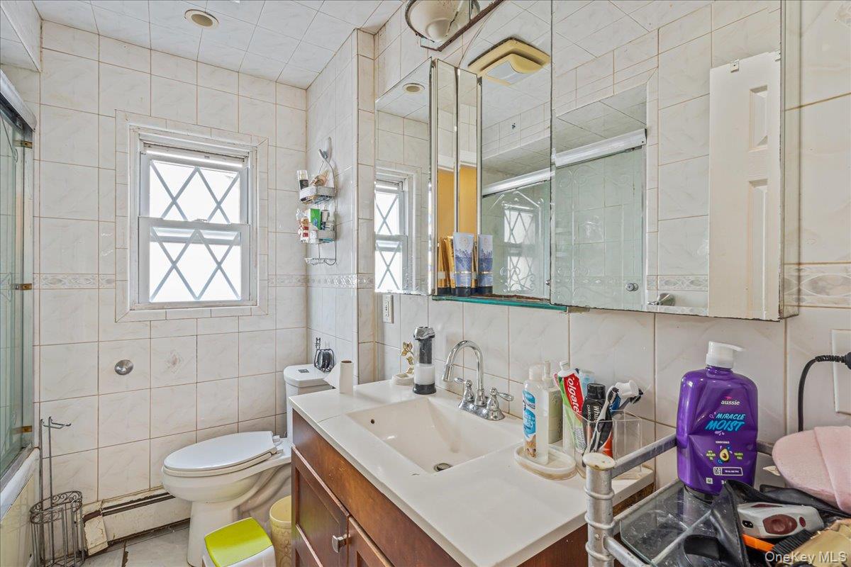 14426 229th Street, Springfield Gardens, NY 11413