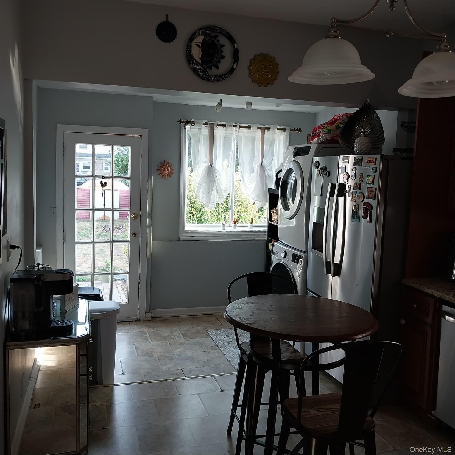 230 E New York Avenue, Valley Stream, NY 11580