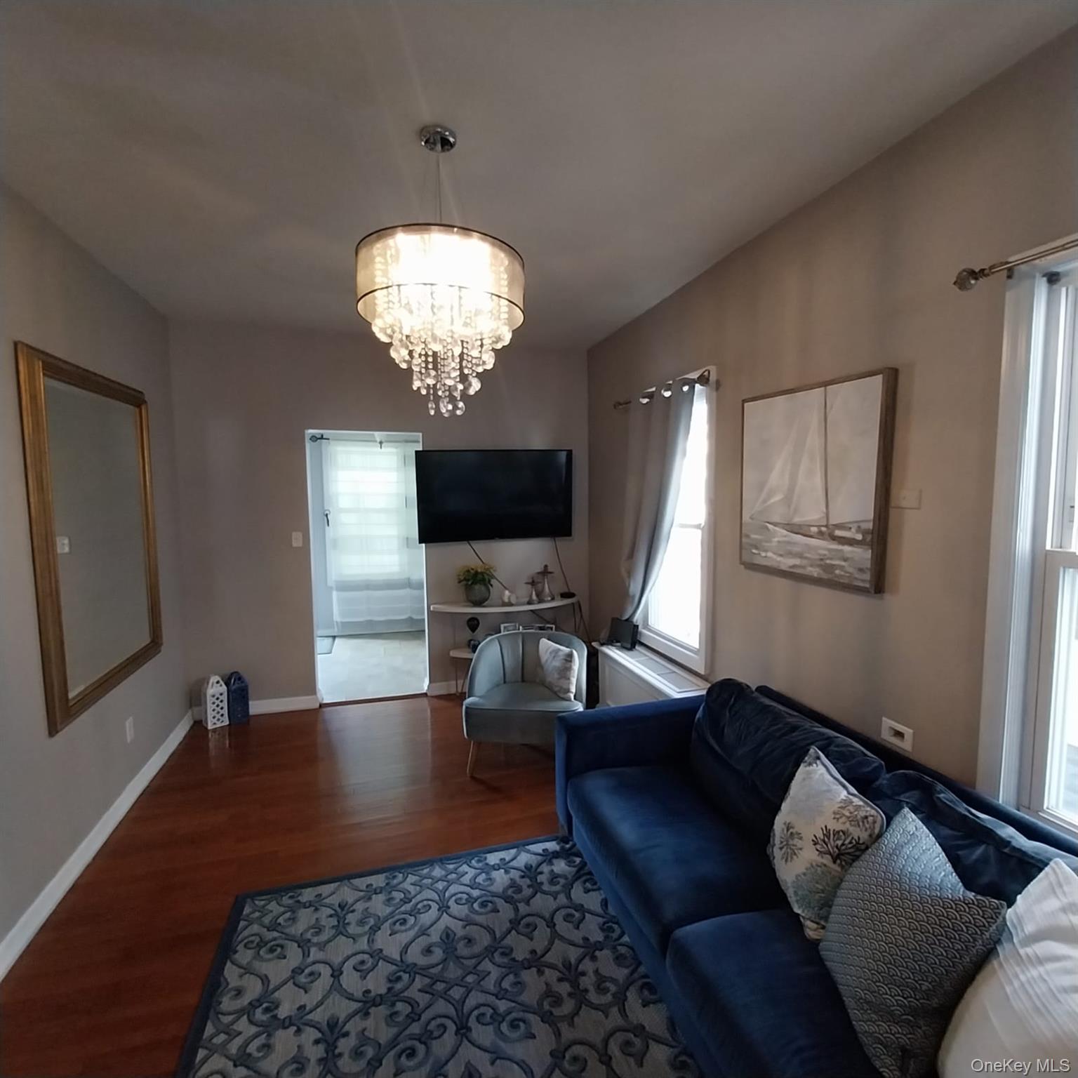 230 E New York Avenue, Valley Stream, NY 11580