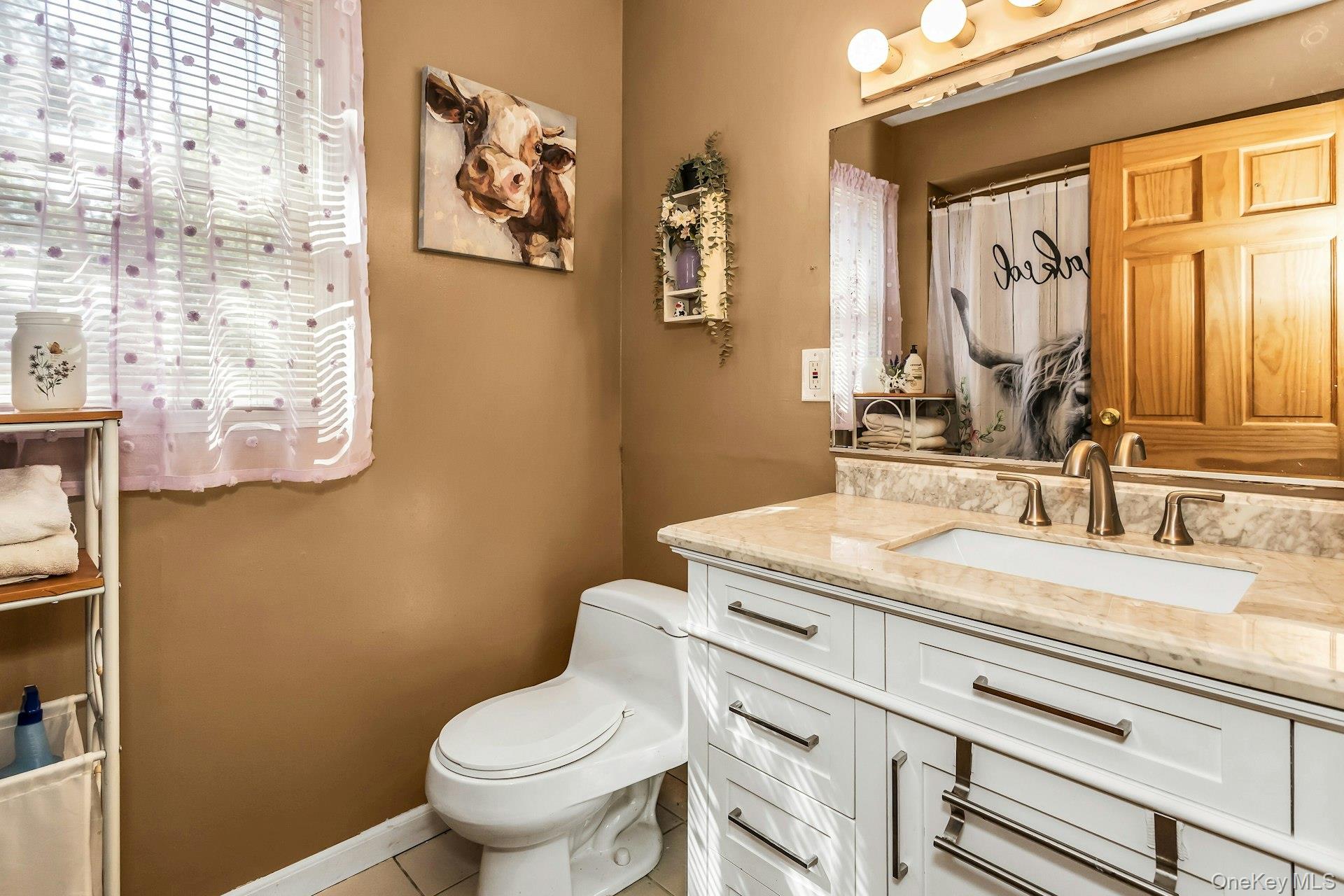 142 Maplewood Road, Huntington Station, NY 11746