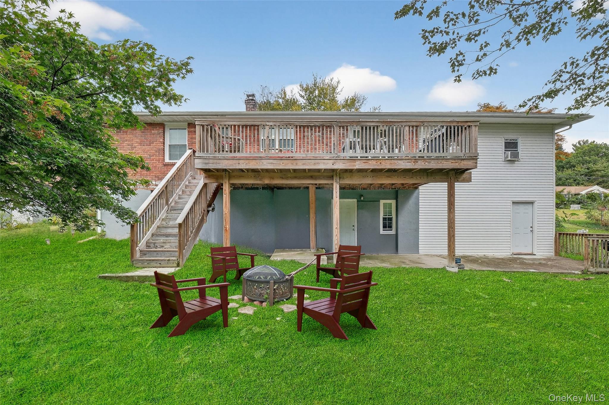 16 Faye Avenue, New Windsor, NY 12553