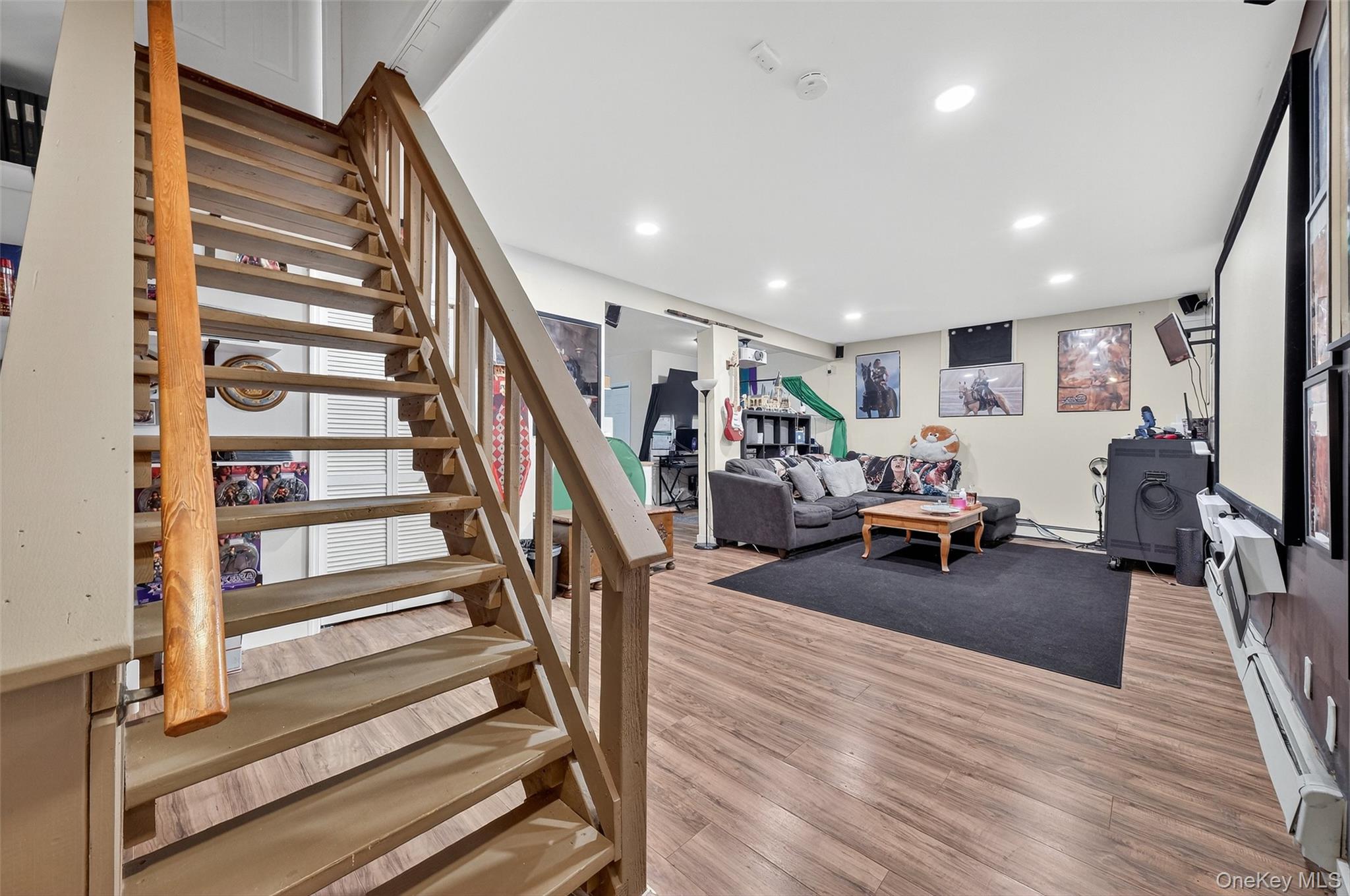 16 Faye Avenue, New Windsor, NY 12553