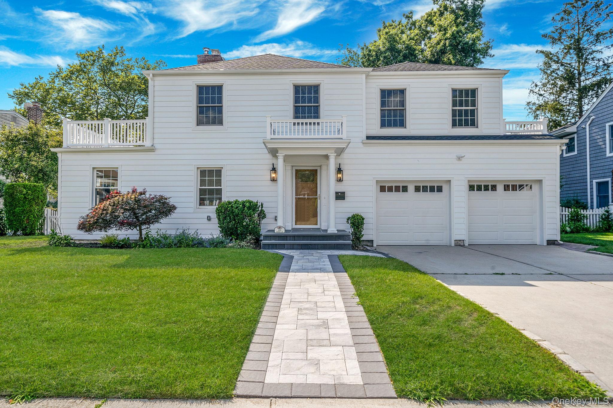 210 Roxbury Road, Garden City, NY 11530