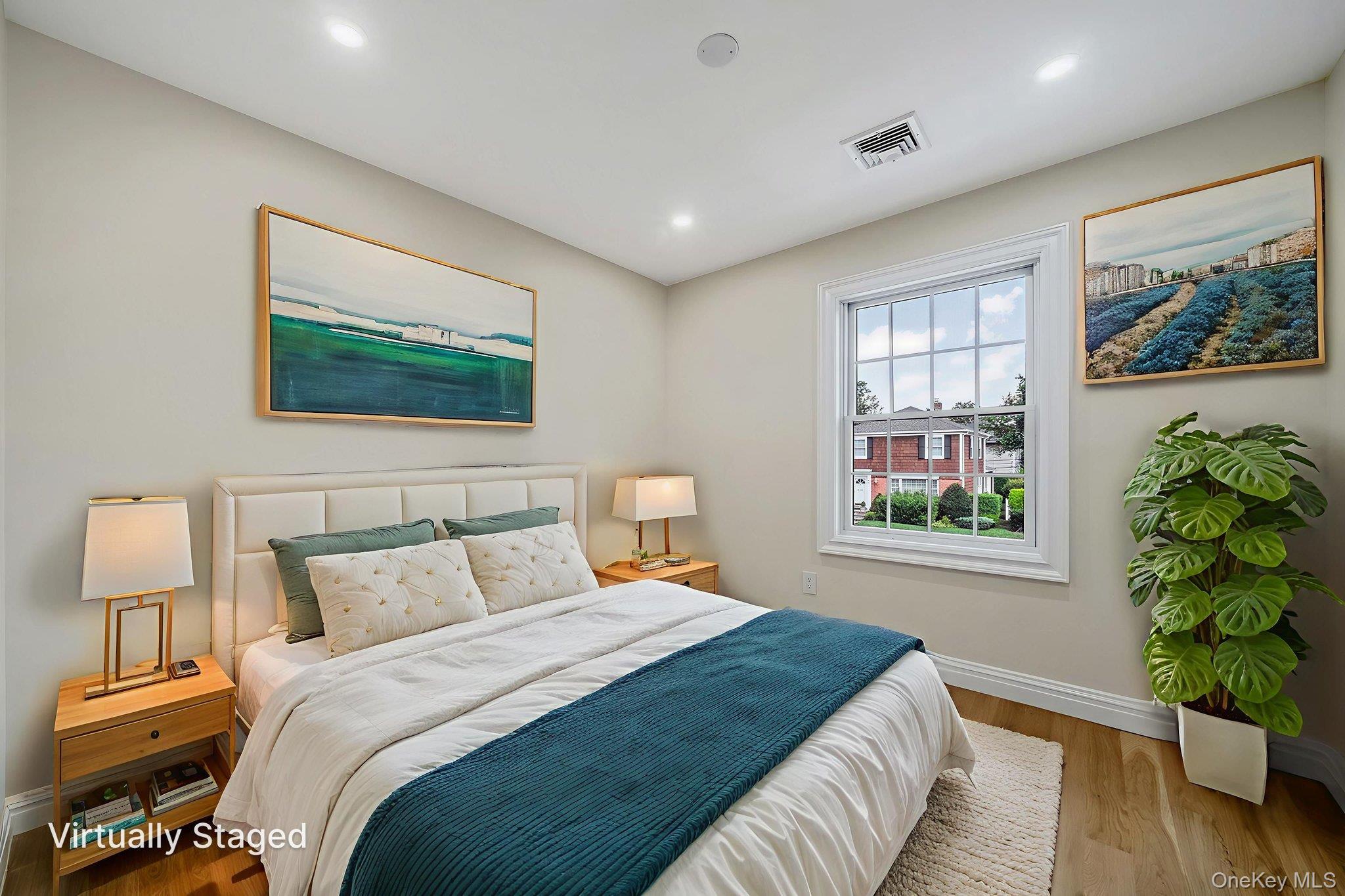 210 Roxbury Road, Garden City, NY 11530