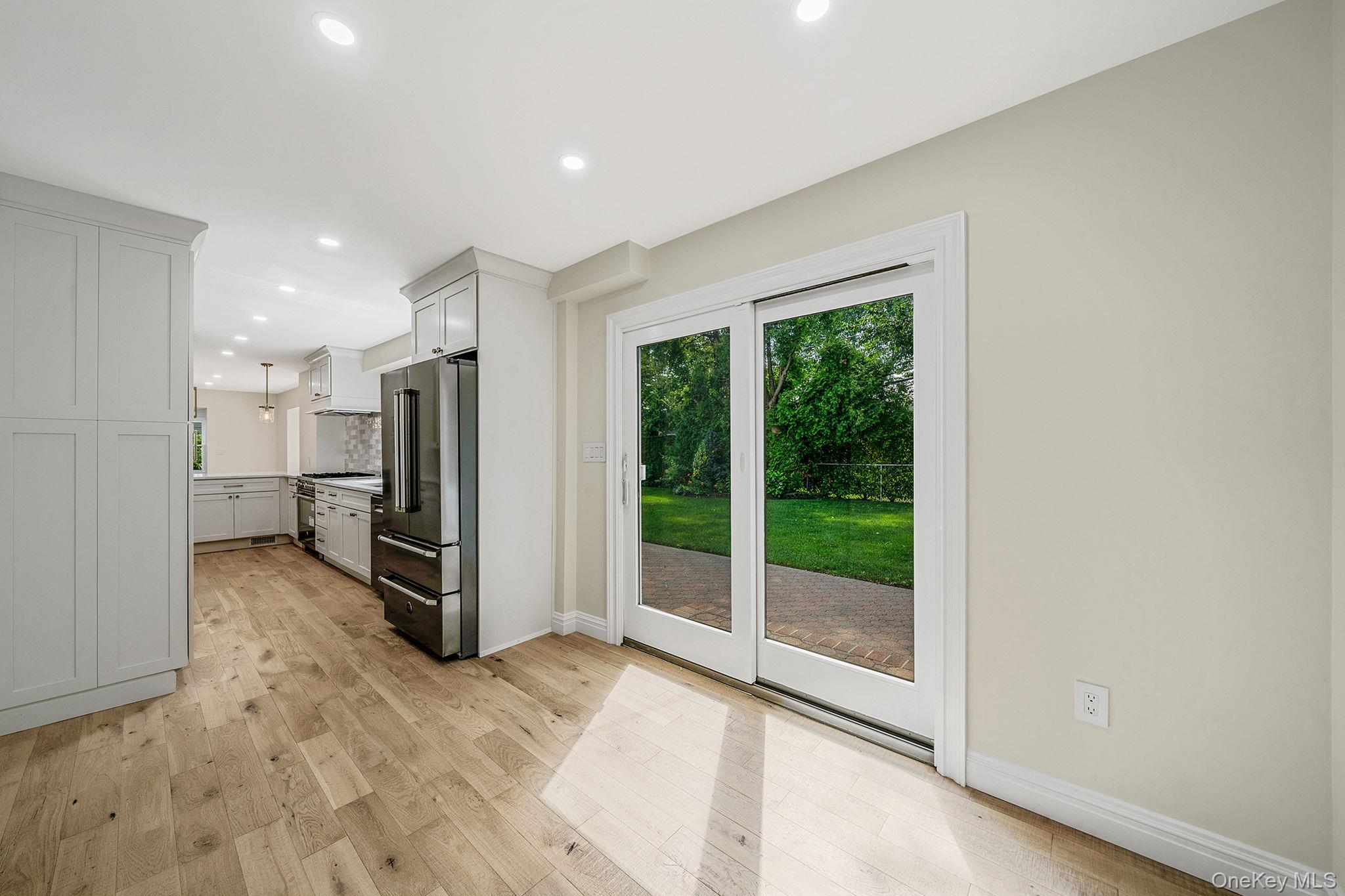 210 Roxbury Road, Garden City, NY 11530