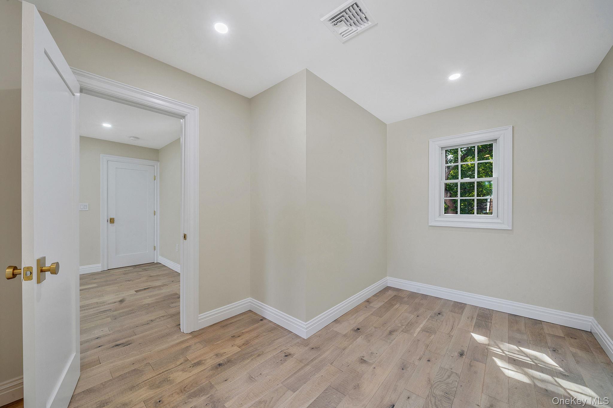 210 Roxbury Road, Garden City, NY 11530