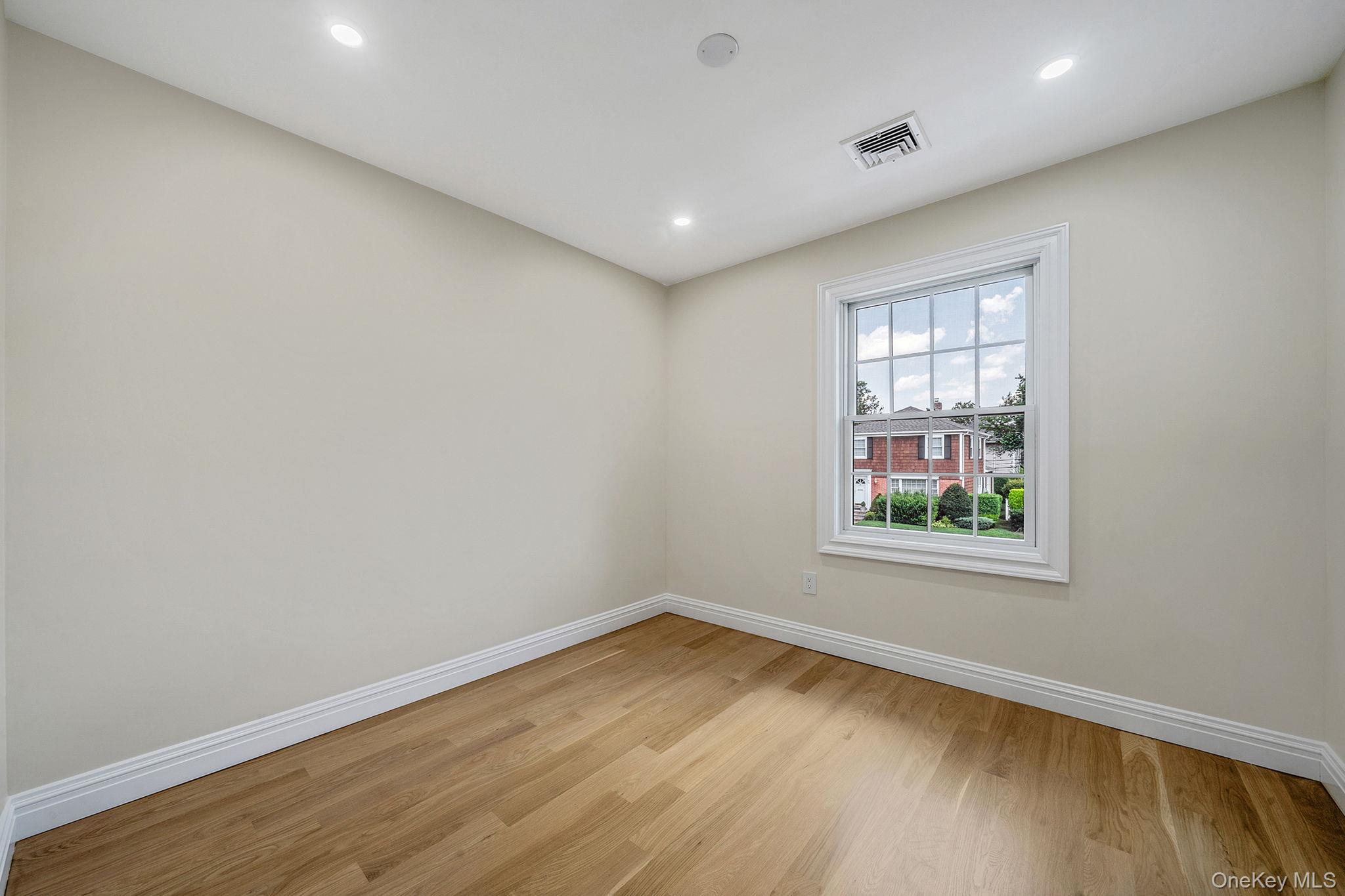 210 Roxbury Road, Garden City, NY 11530