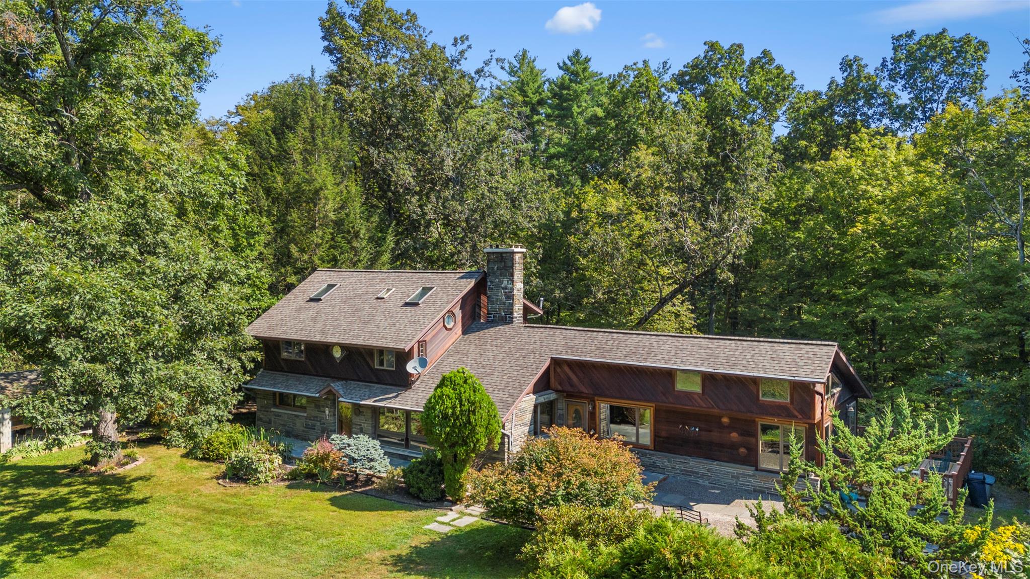 1 Blues Quarry, Woodstock, NY 12477