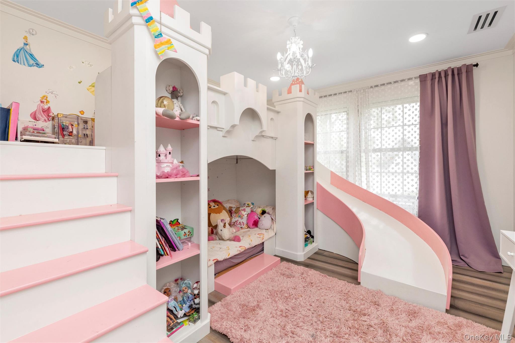 8 Family Lane, Levittown, NY 11756