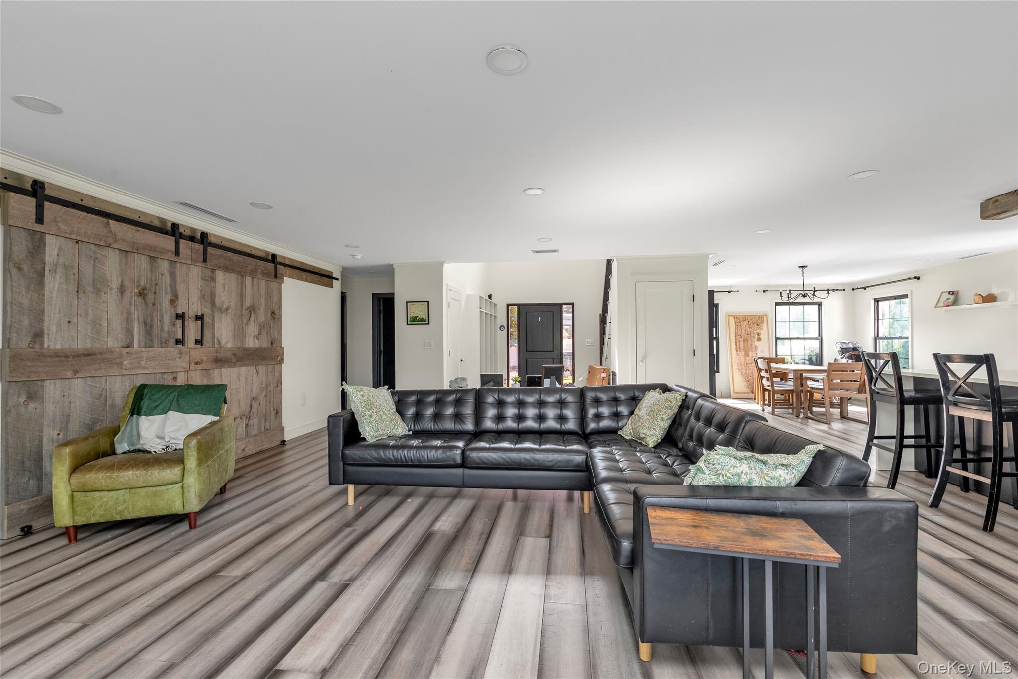 8 Family Lane, Levittown, NY 11756