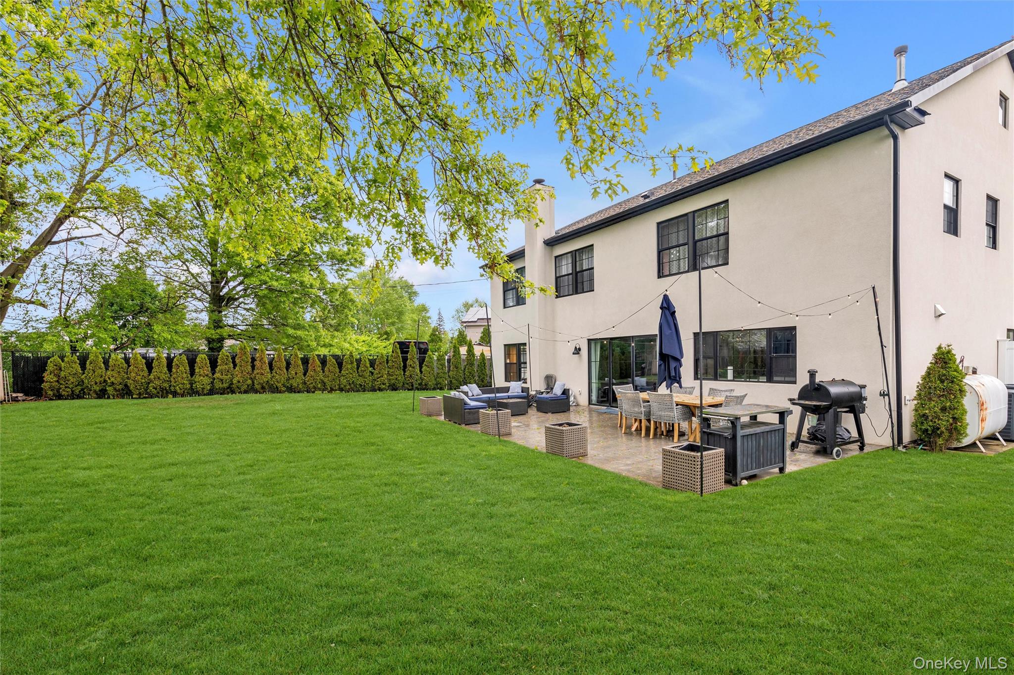 8 Family Lane, Levittown, NY 11756