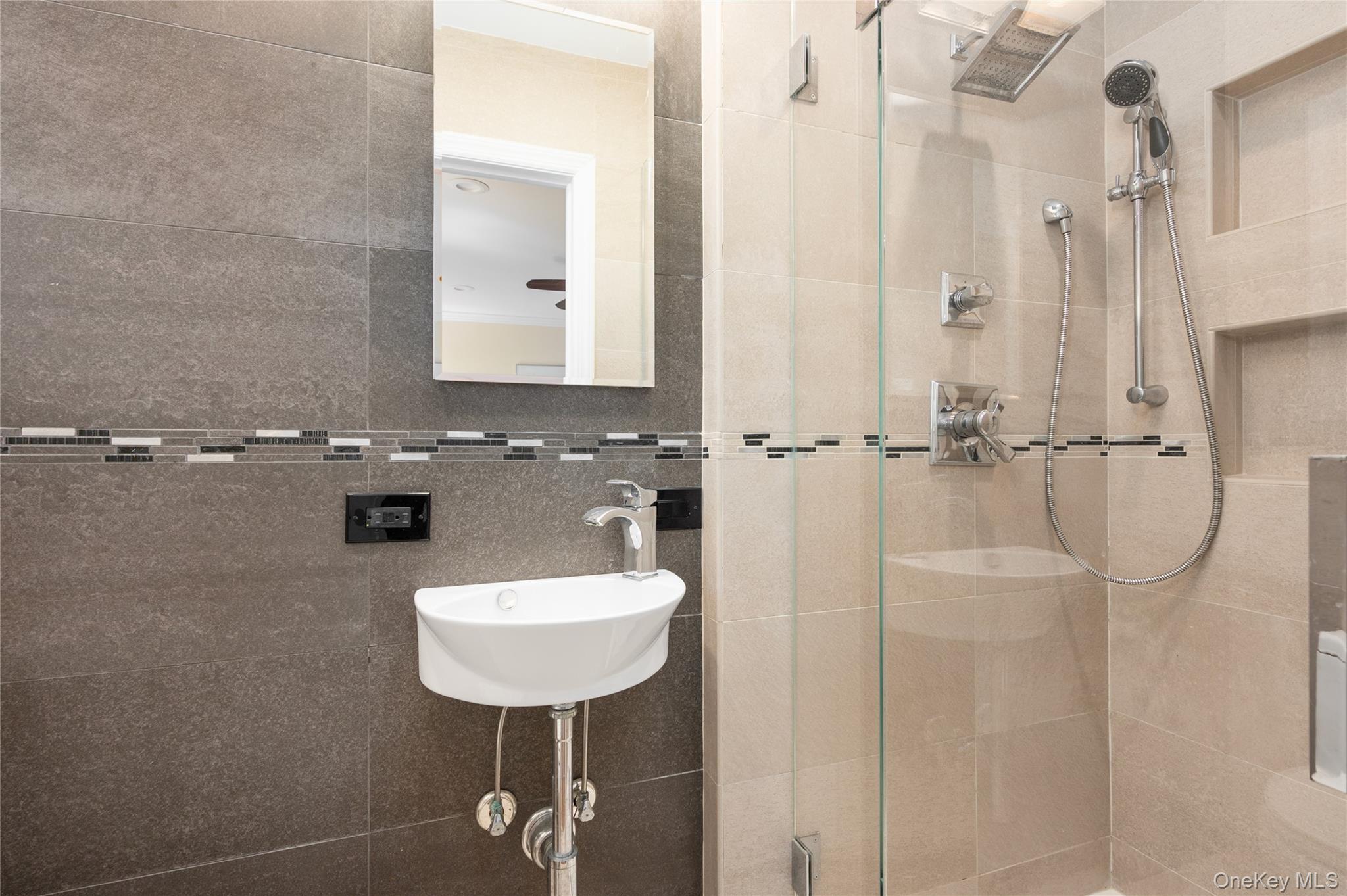 930 W Shelley Road, Bellmore, NY 11710