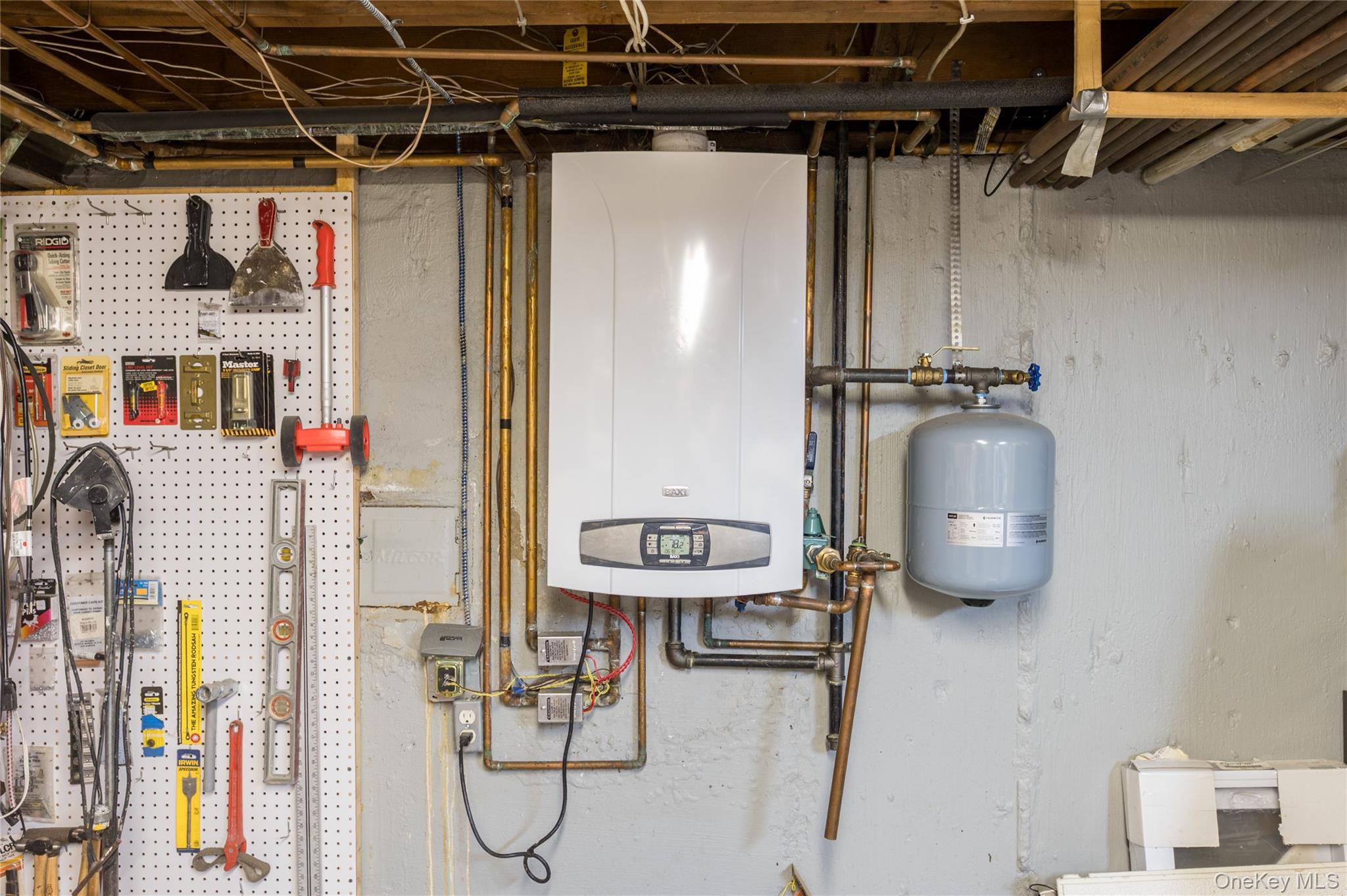 930 W Shelley Road, Bellmore, NY 11710