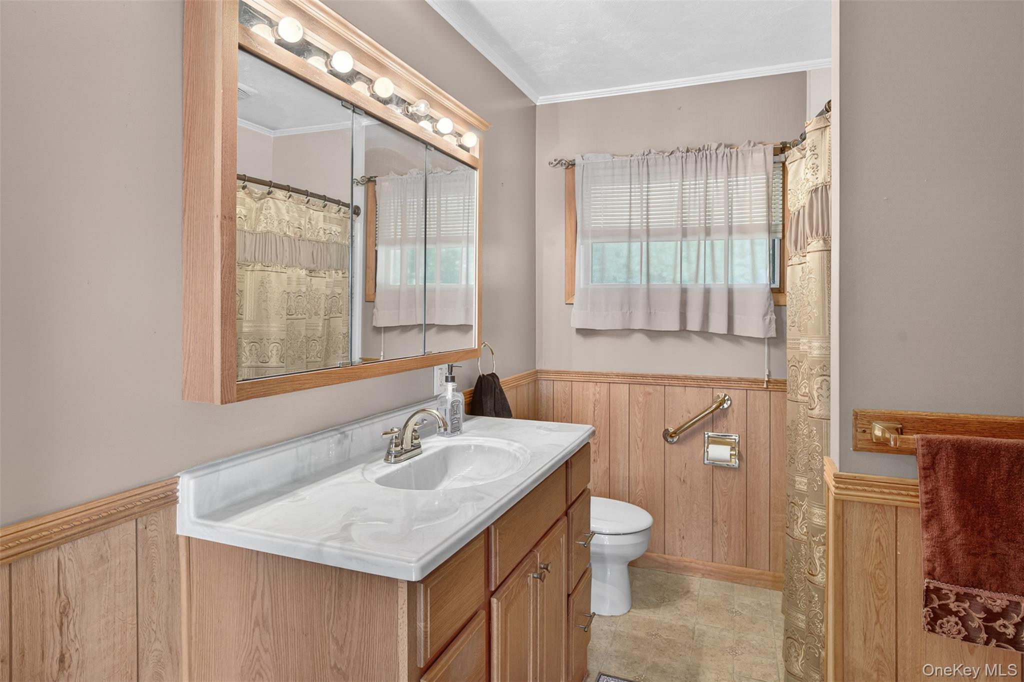 140 N Ohioville Road, New Paltz, NY 12561