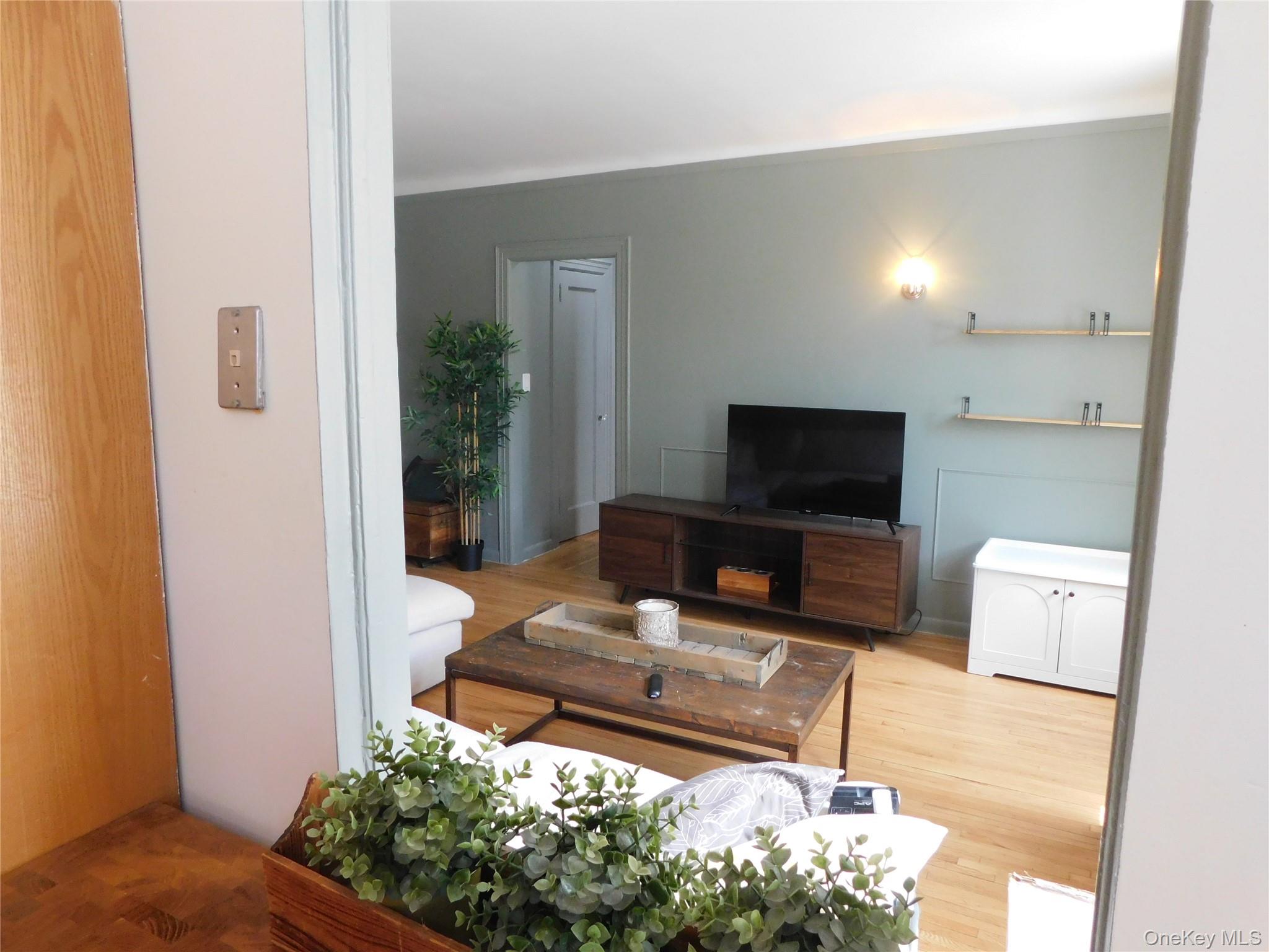 472 Gramatan Avenue # Building 2 Unit# H1, Mount Vernon, NY 10552