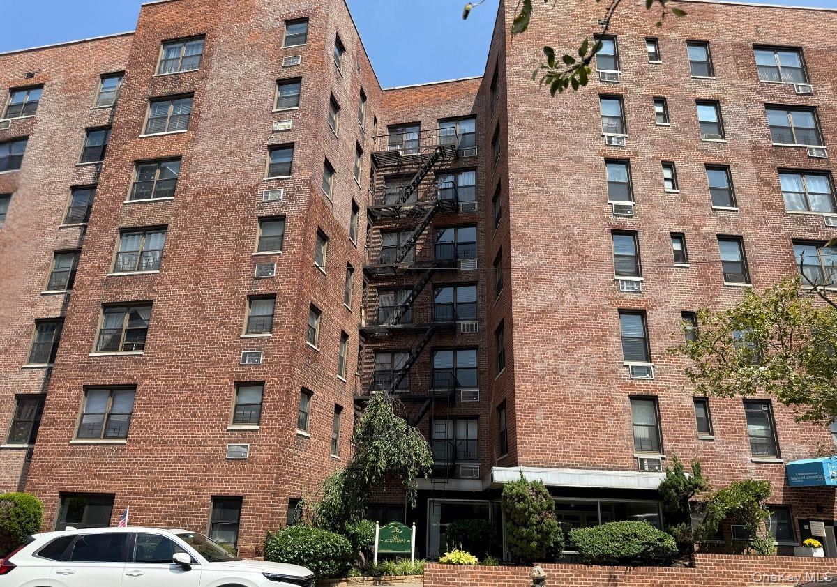 63-95 Austin Street # 6G, Rego Park, NY 11374