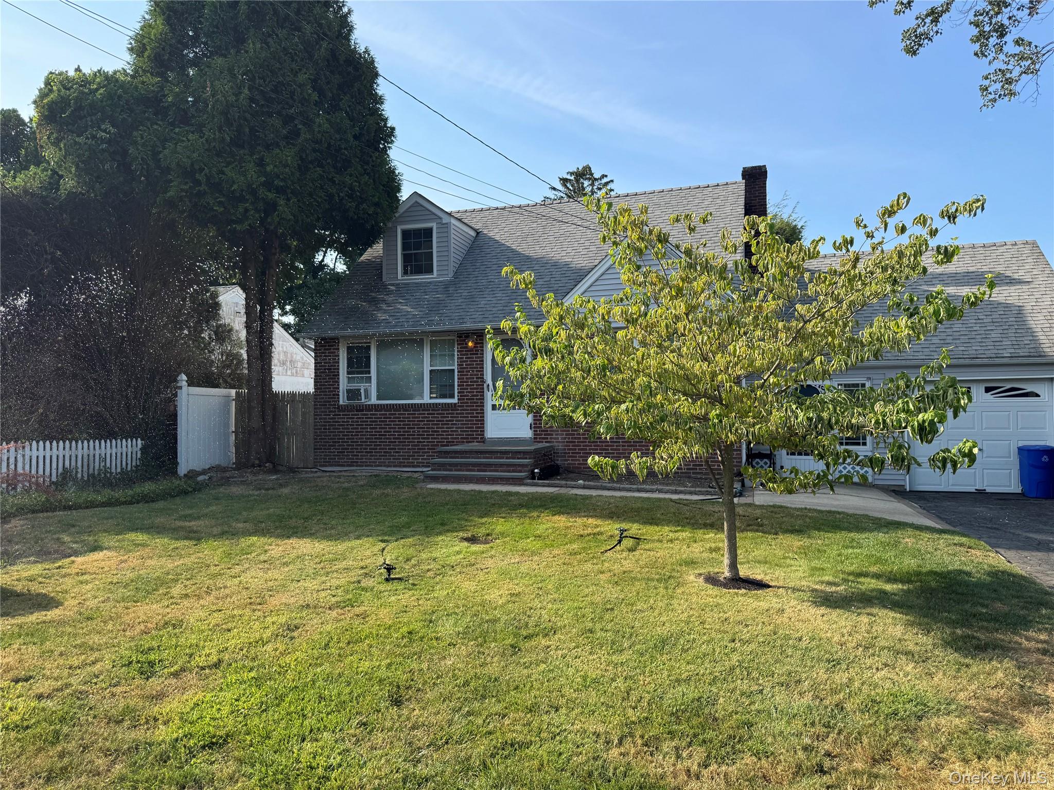 29 Dorchester Street, Huntington Station, NY 11746