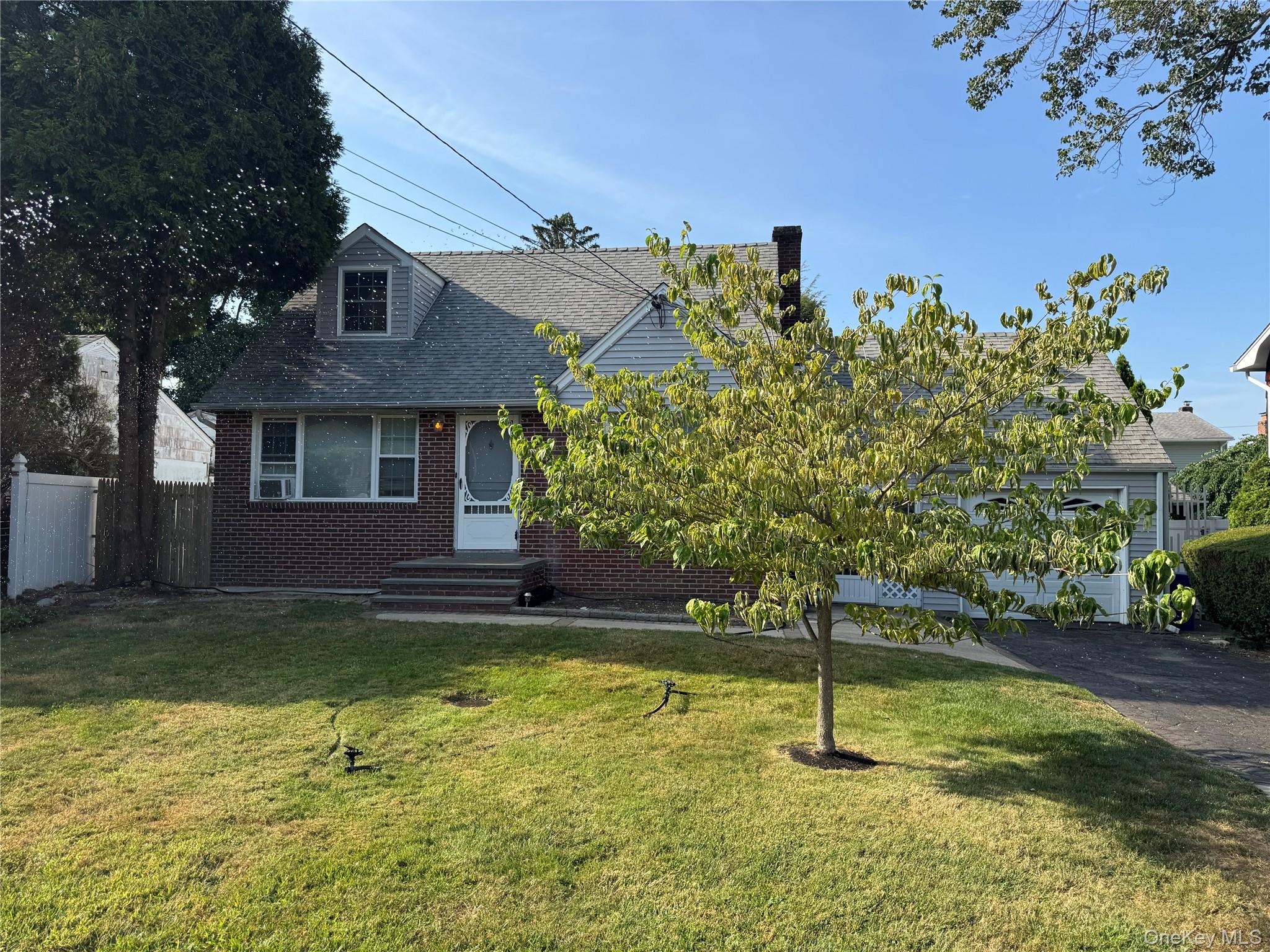 29 Dorchester Street, Huntington Station, NY 11746