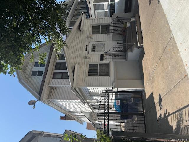 8540 98th Street, Woodhaven, NY 11421
