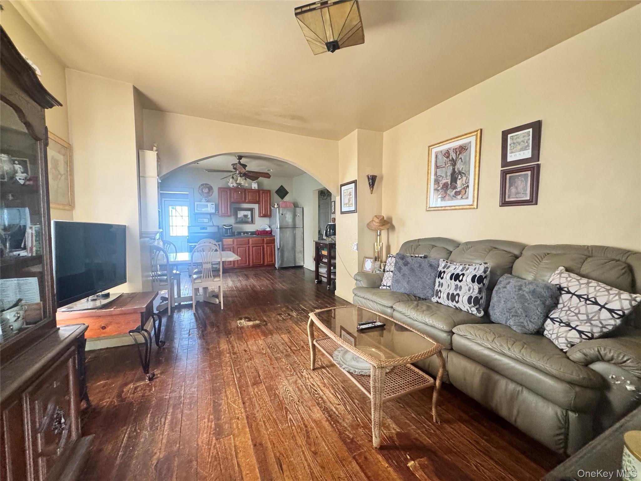 33 Colin Street, Yonkers, NY 10701