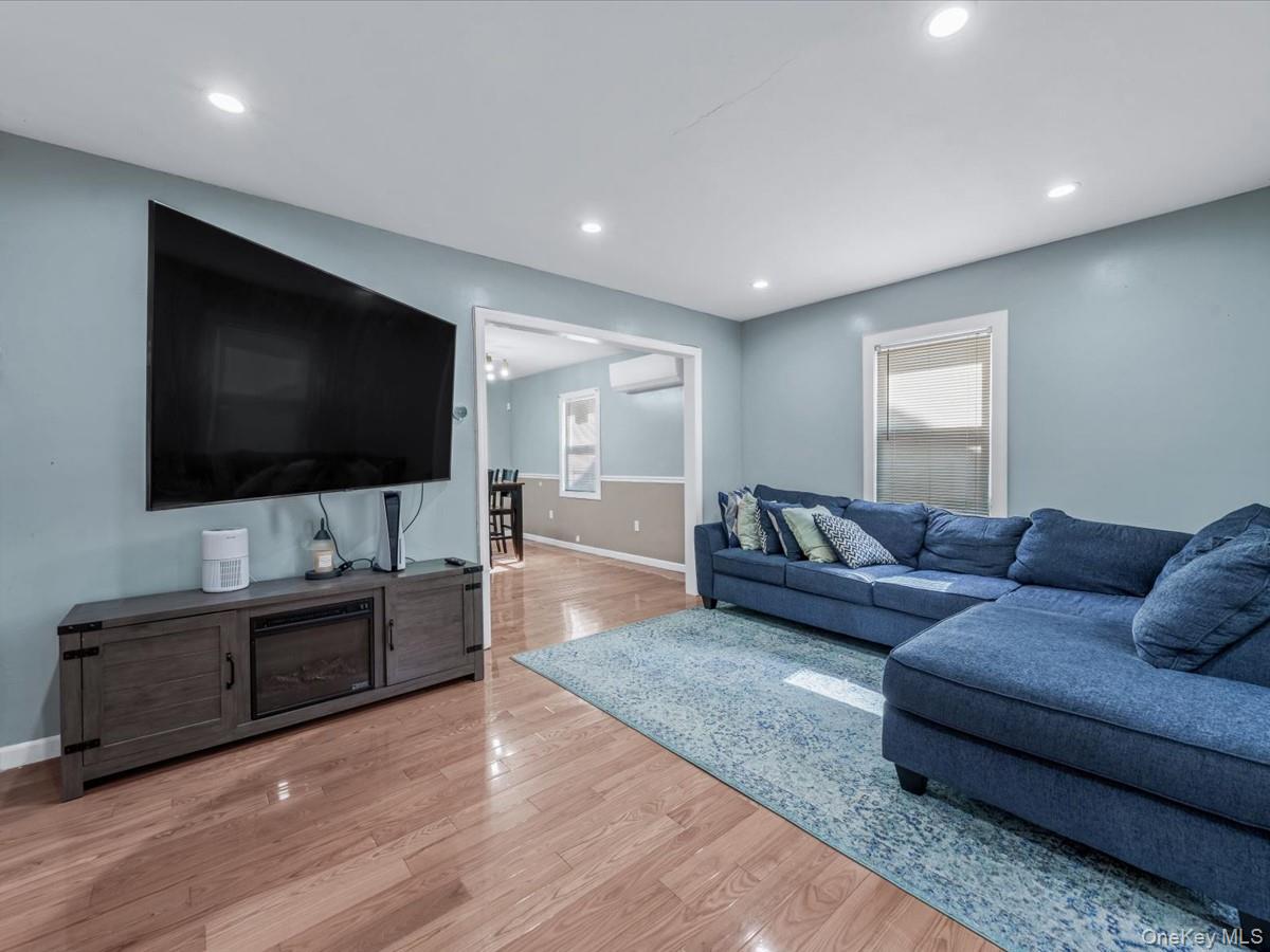 191-16 114th Drive, Saint Albans, NY 11412