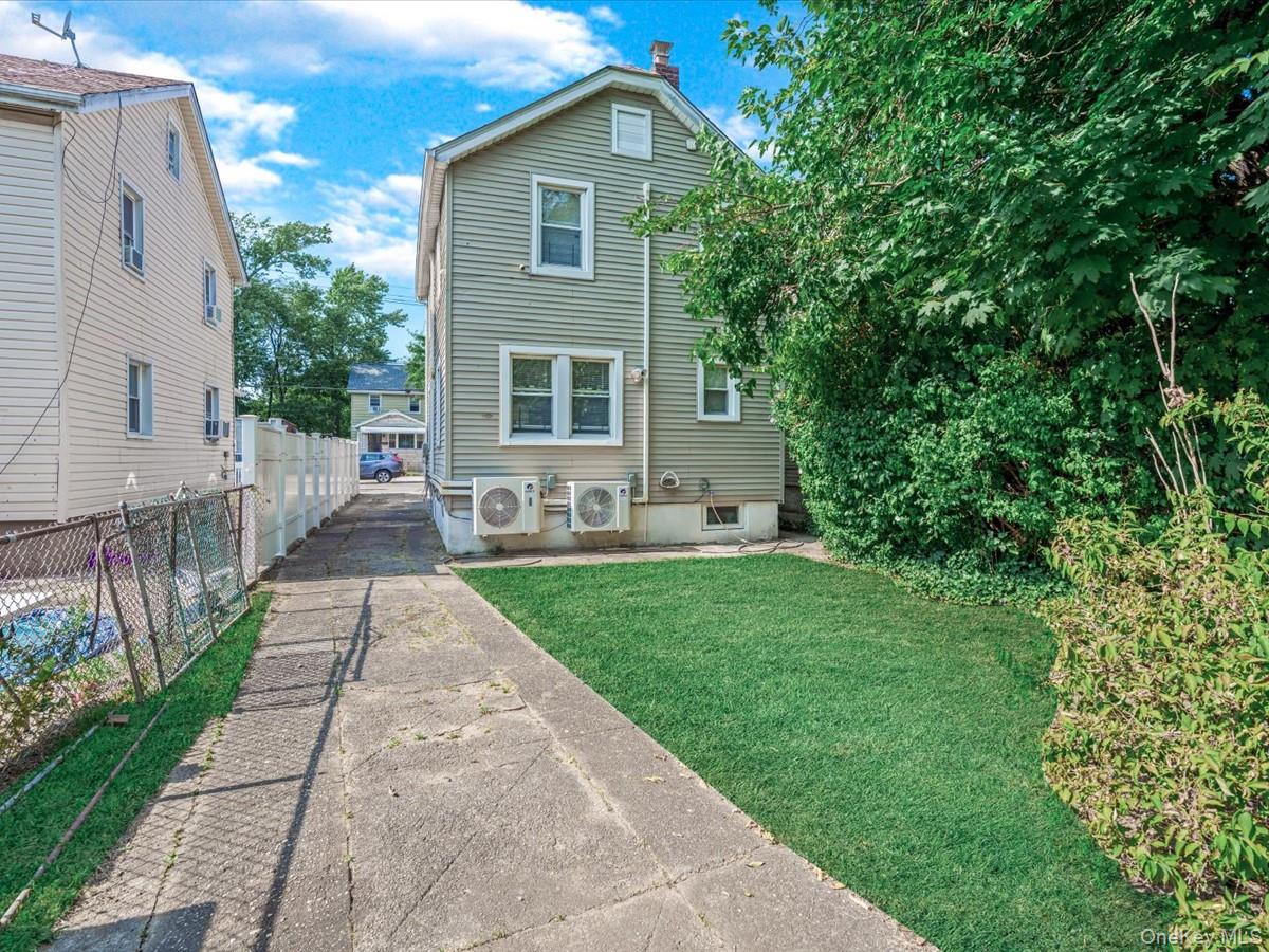 191-16 114th Drive, Saint Albans, NY 11412