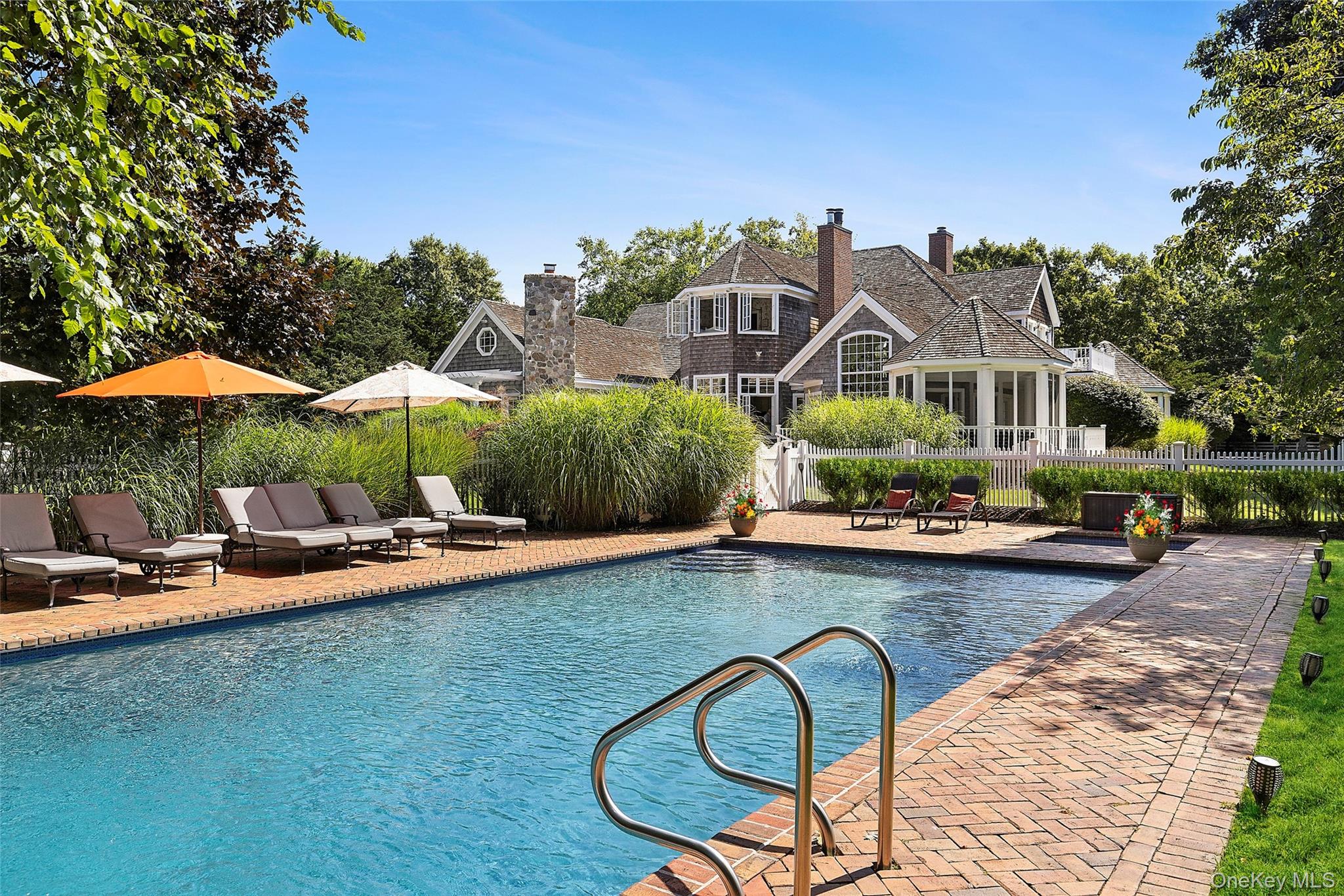 29 Cedar Lane, Remsenburg, NY 11960