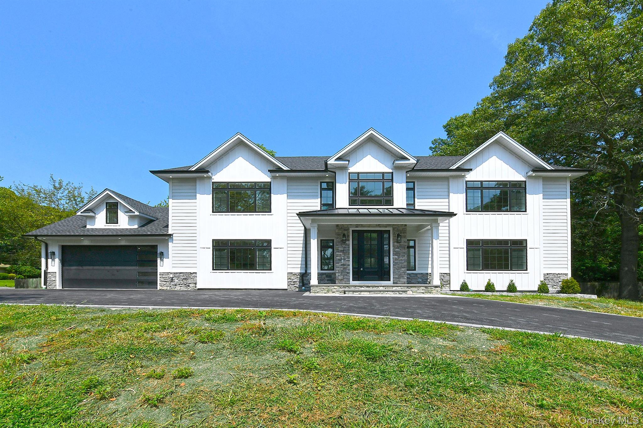 11 Edcris Lane, Huntington, NY 11743