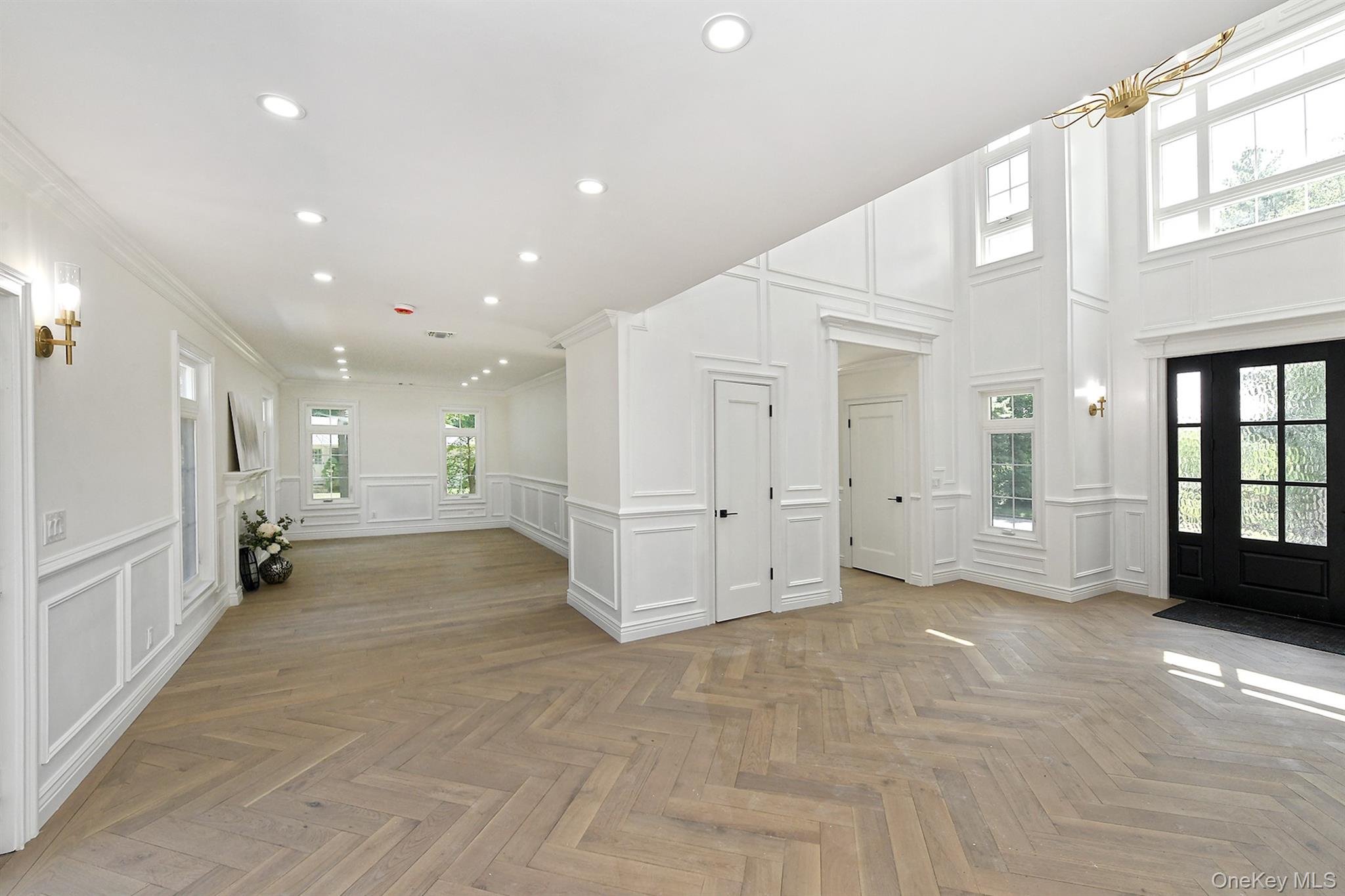 11 Edcris Lane, Huntington, NY 11743