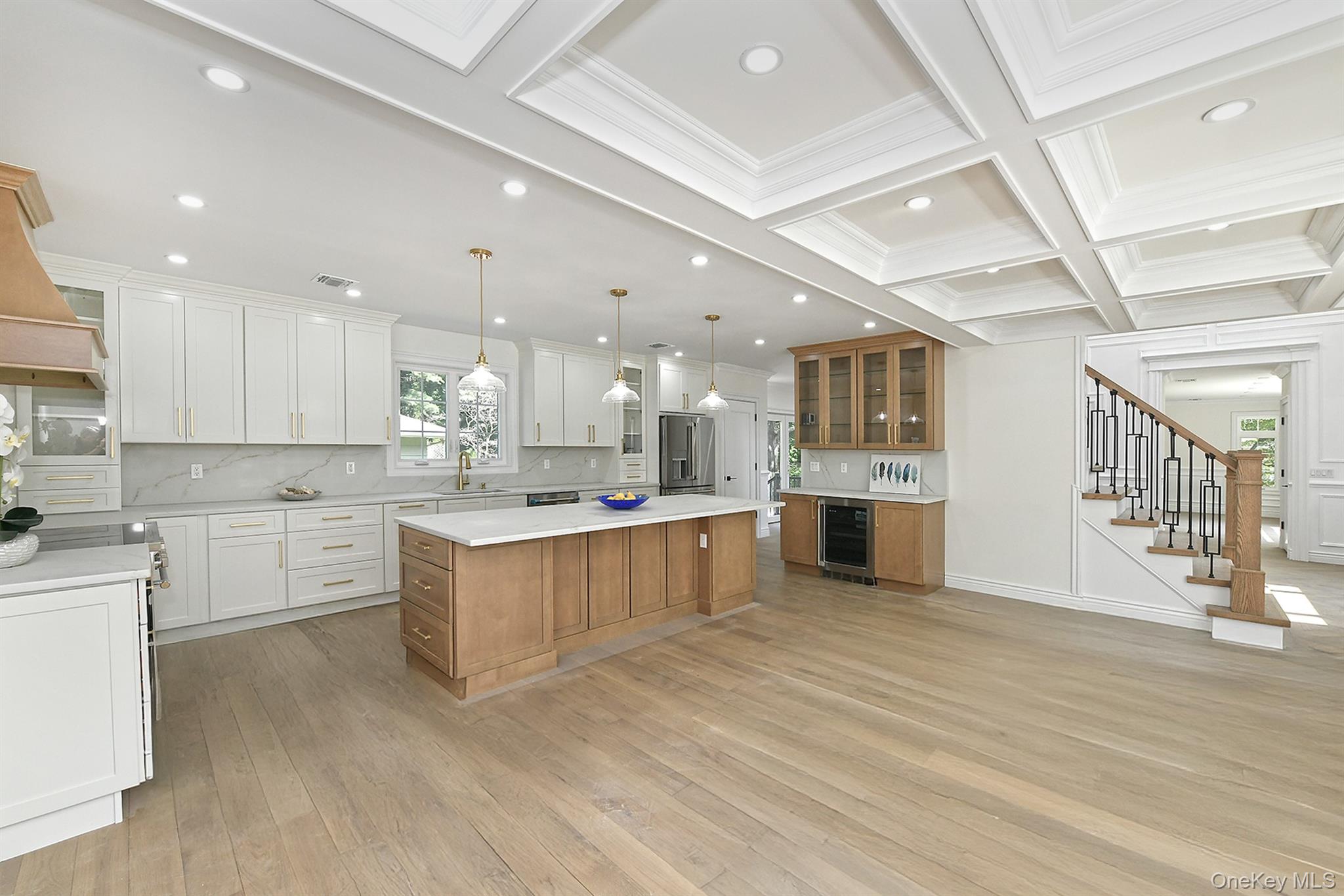 11 Edcris Lane, Huntington, NY 11743