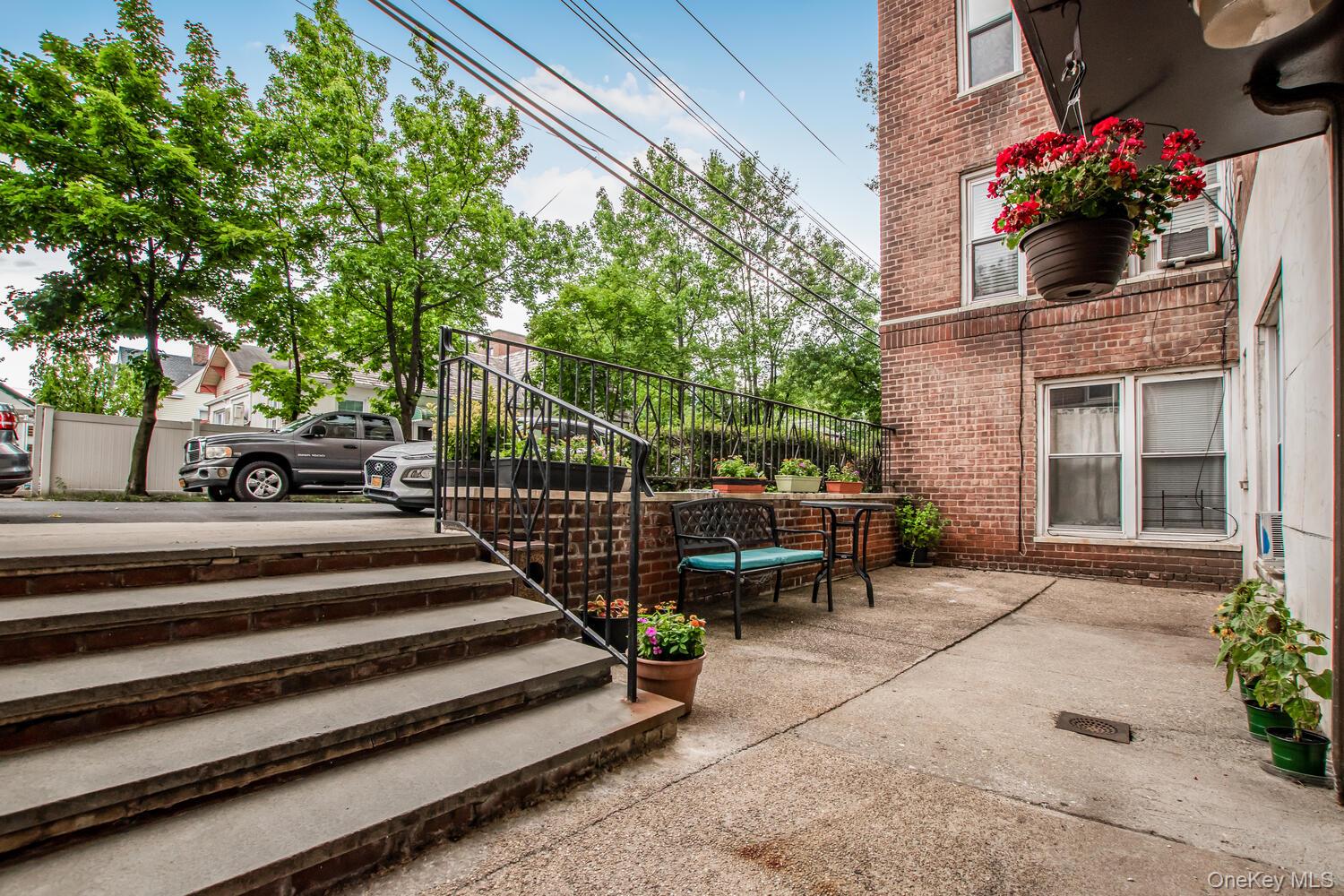 205 East 238th Street # 4C, Bronx, NY 10470