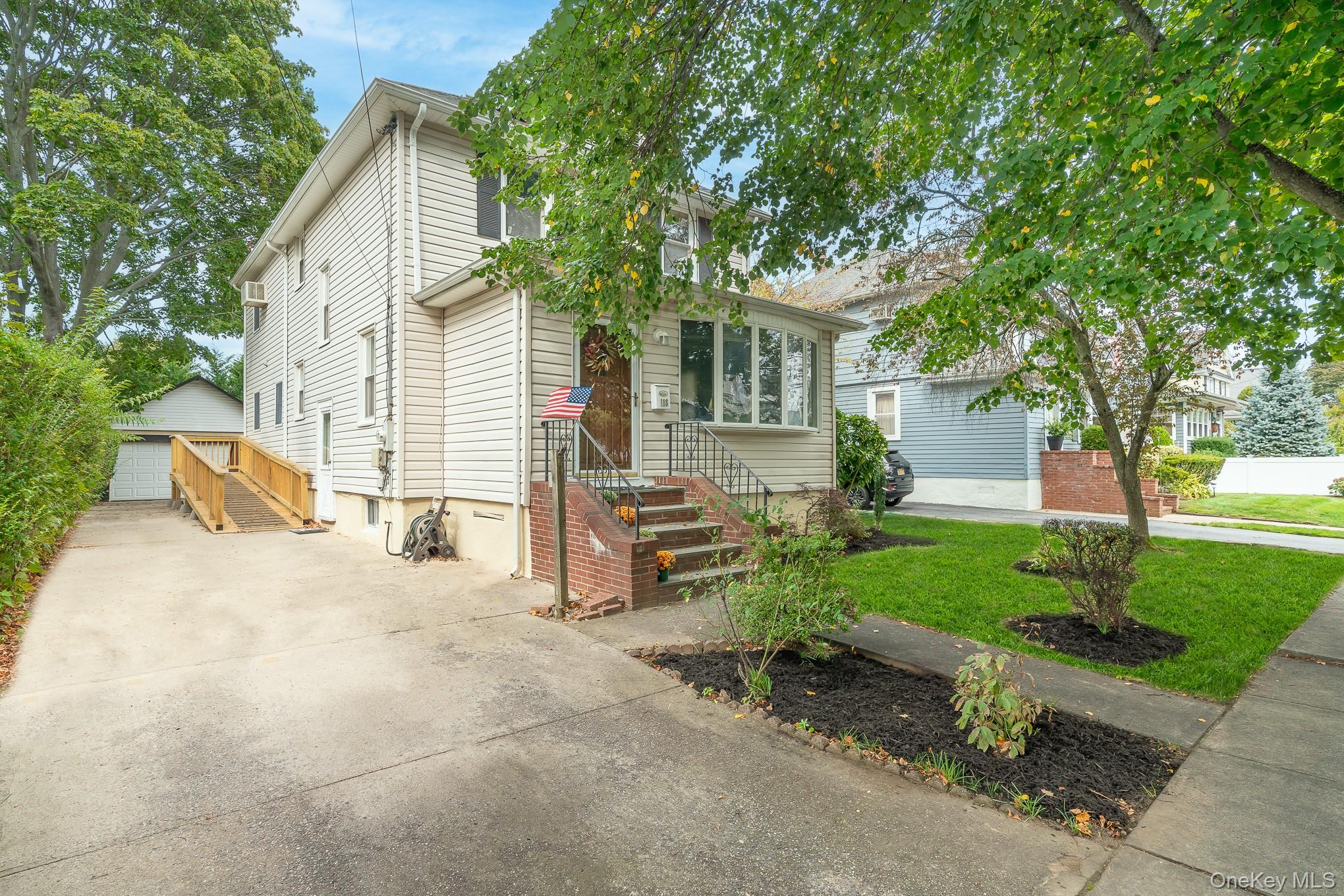 118 Linden Street, Bellmore, NY 11710